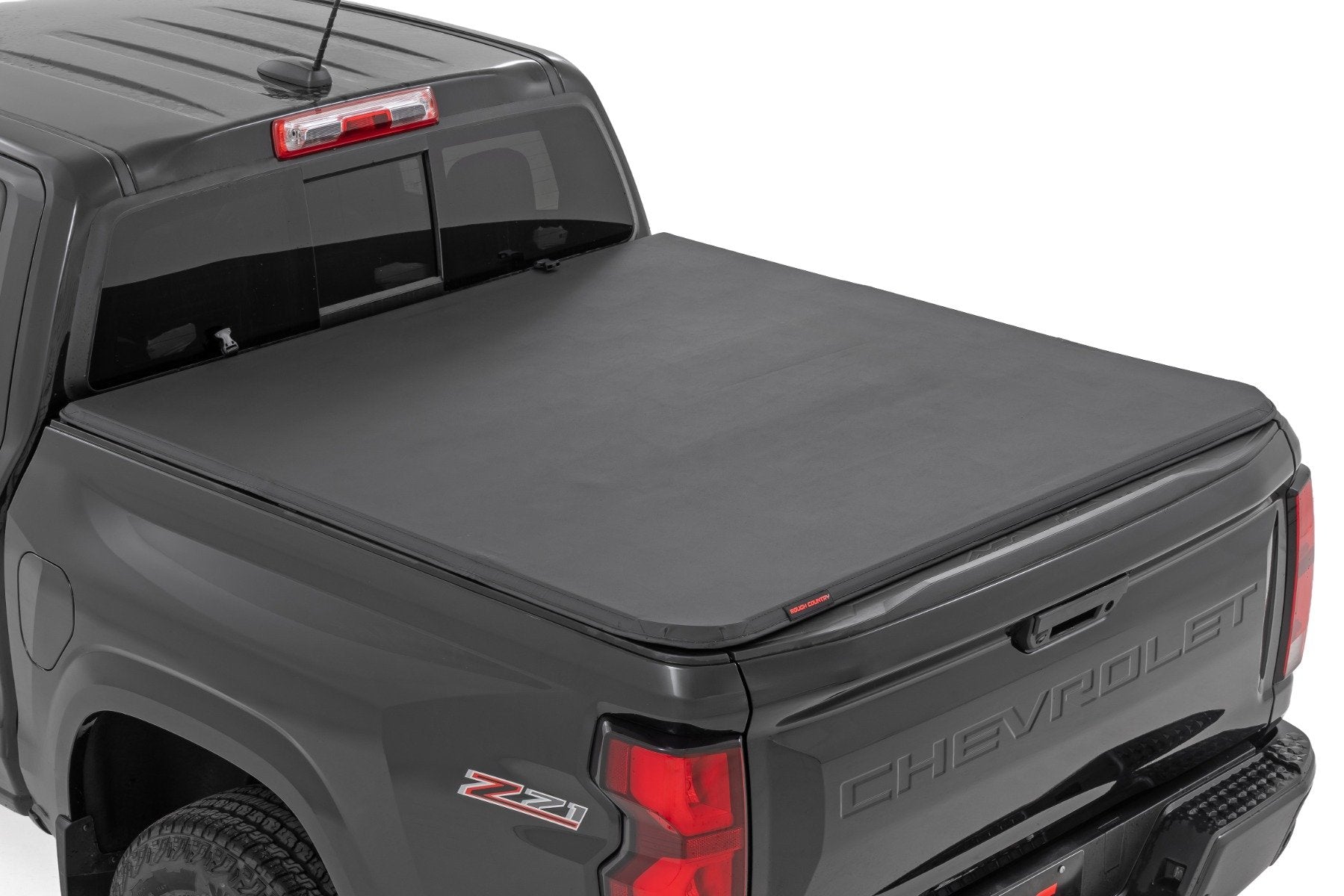 Rough Country Soft Tri-Fold Bed Cover | 5' Bed | Chevy/GMC Canyon/Colorado 2WD/4WD (23-26) 41215700A