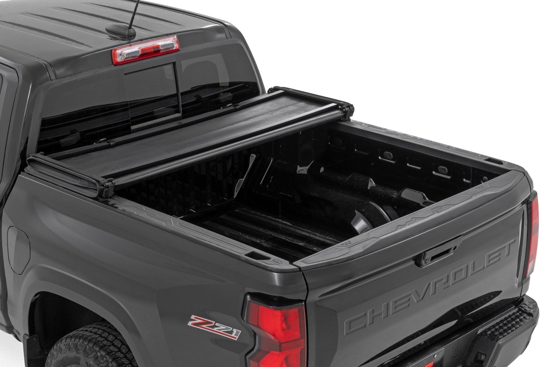 Rough Country Soft Tri-Fold Bed Cover | 5' Bed | Chevy/GMC Canyon/Colorado 2WD/4WD (23-26) 41215700A