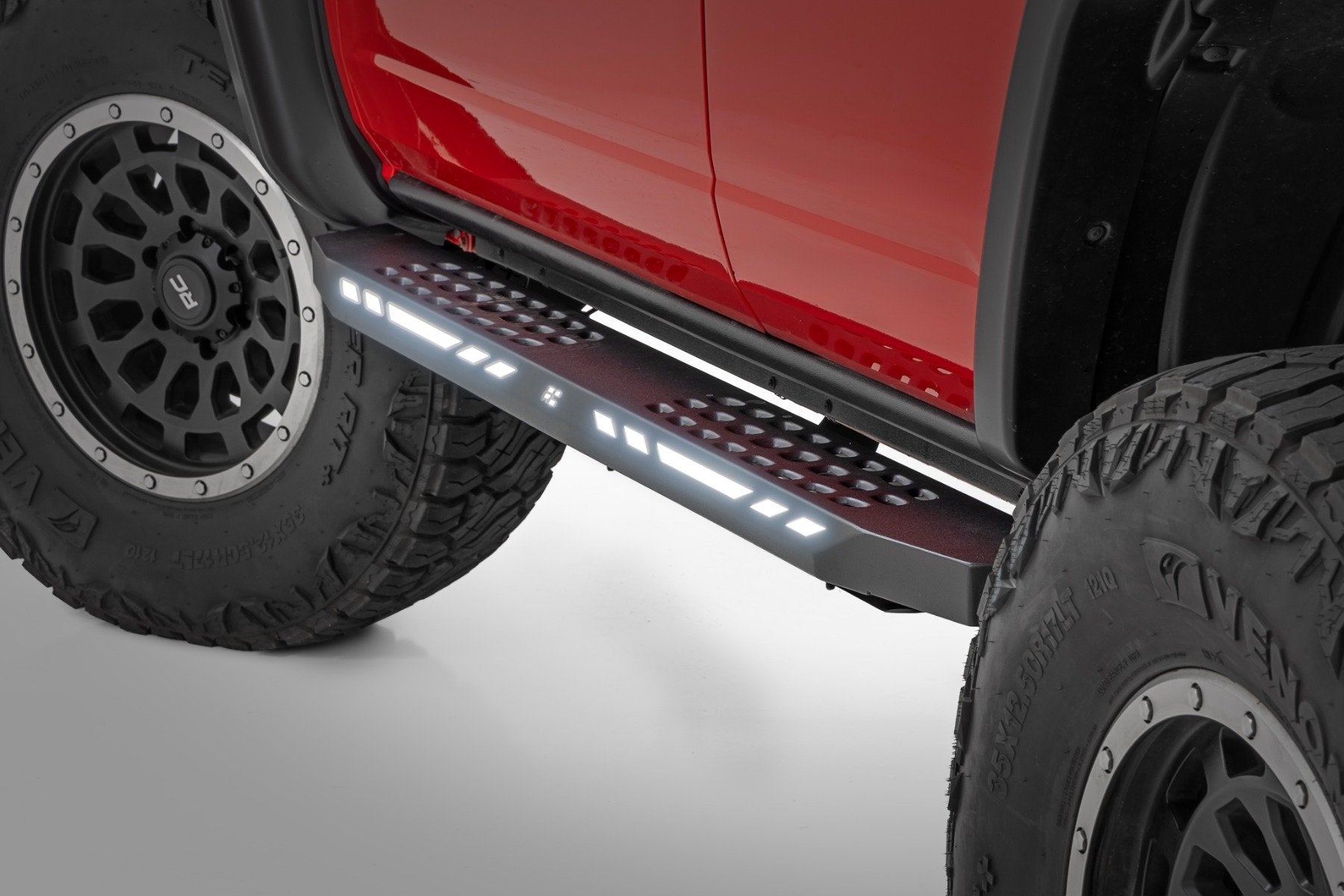 Rough Country AC2 Running Boards Amber/White 4-Door for Ford Bronco 21-25 57004