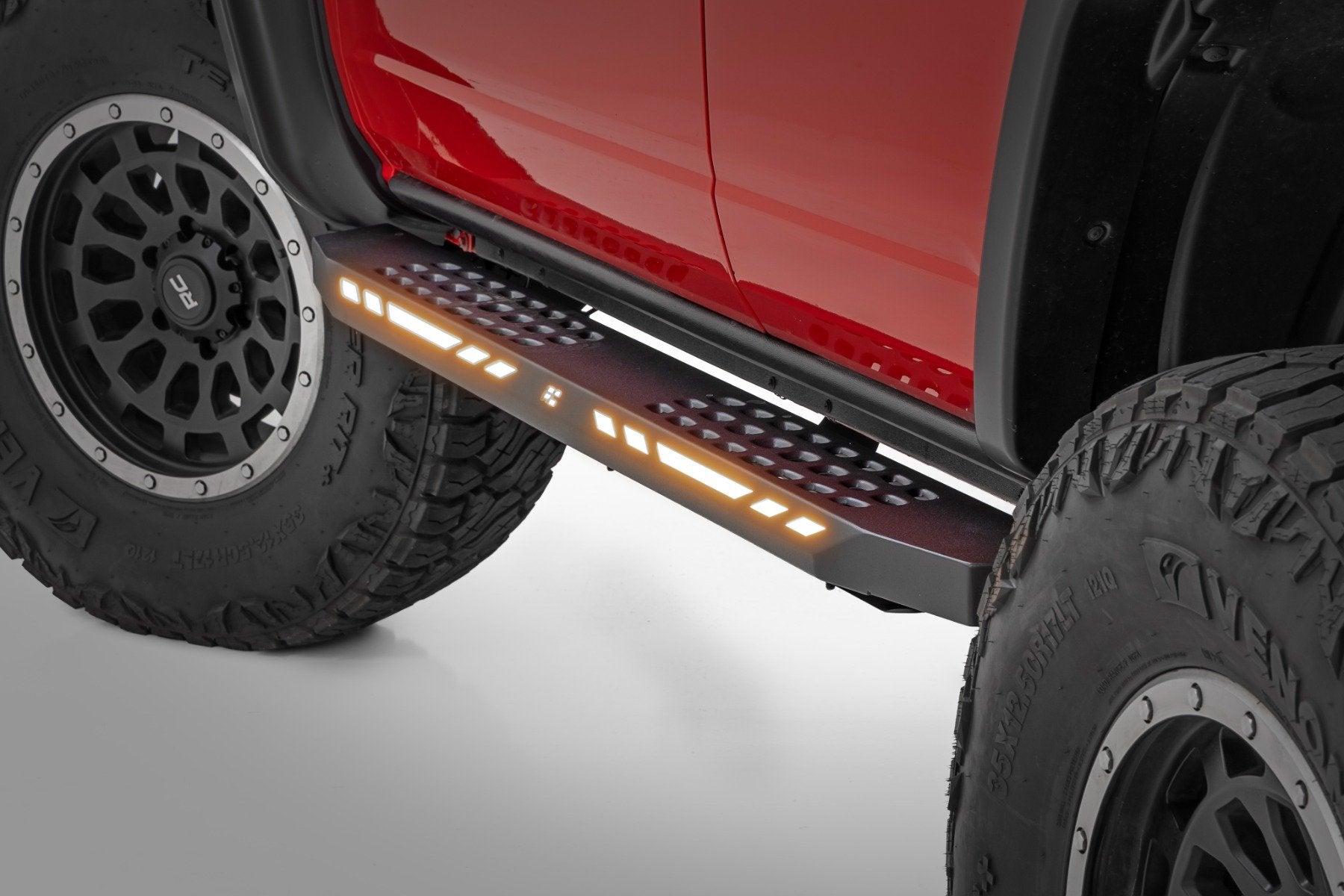 Rough Country AC2 Running Boards Amber/White 4-Door for Ford Bronco 21-25 57004