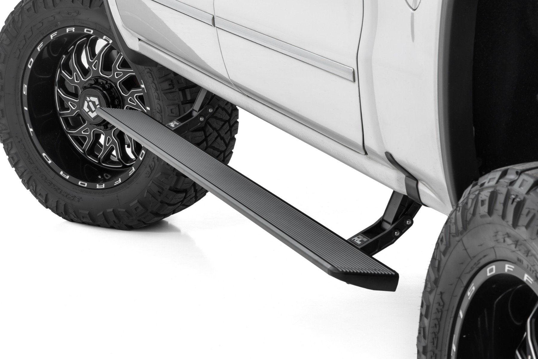 Rough Country Power Running Boards HT-Series Crew Cab Chevy/GMC 1500/2500/3500HD ESR51518