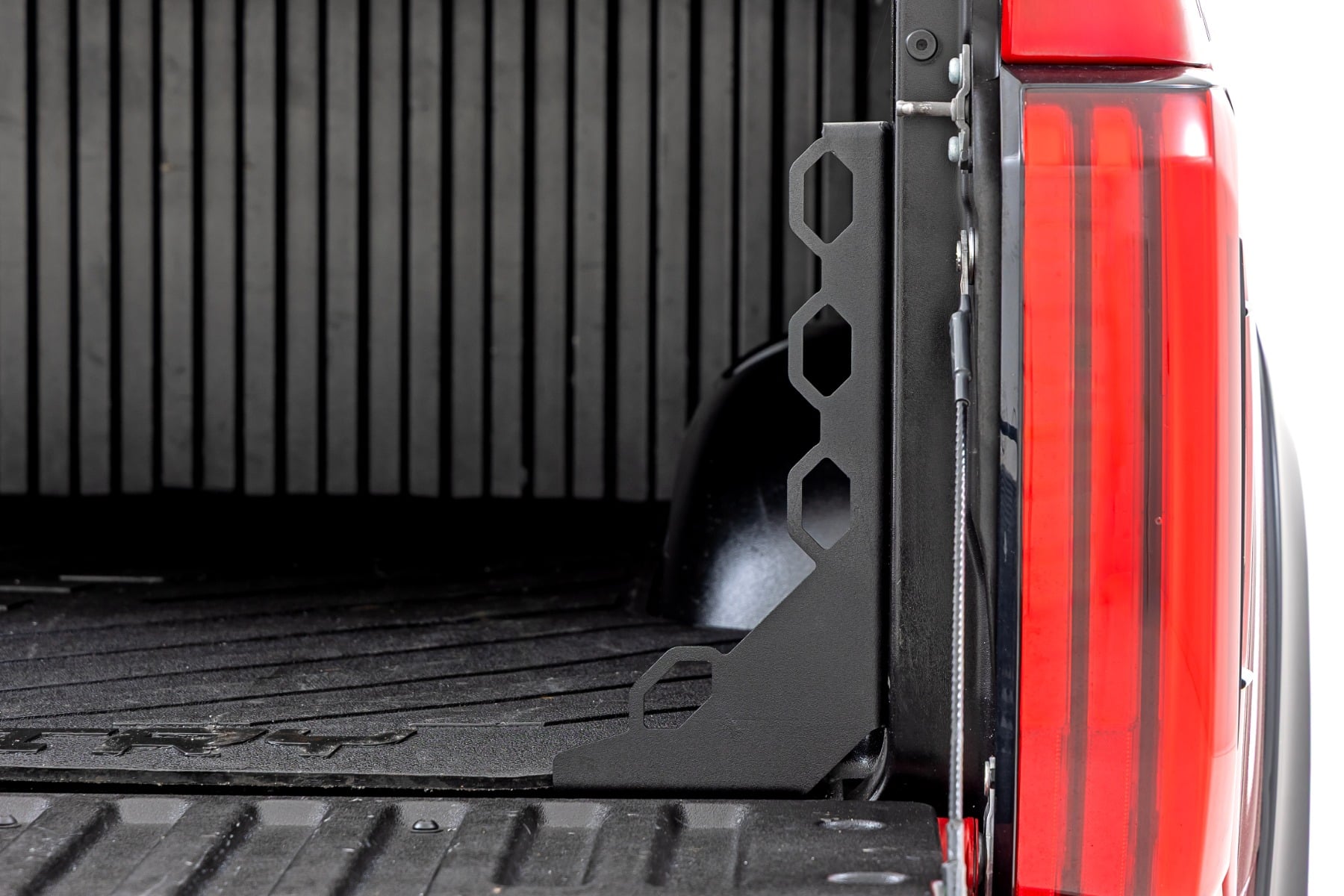 Rough Country Bed Brace Kit | for Toyota Tundra 2WD/4WD (2022-2026) 73136