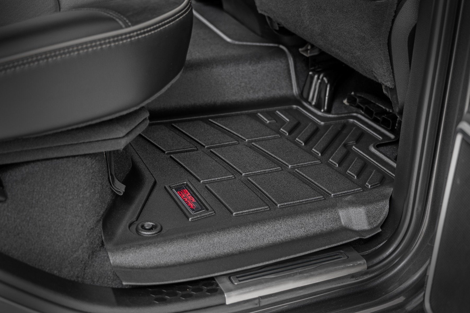 Rough Country Heavy Duty Floor Mats Frt/Rear 99-07 for Ford Super Duty Crew Cab SM31430