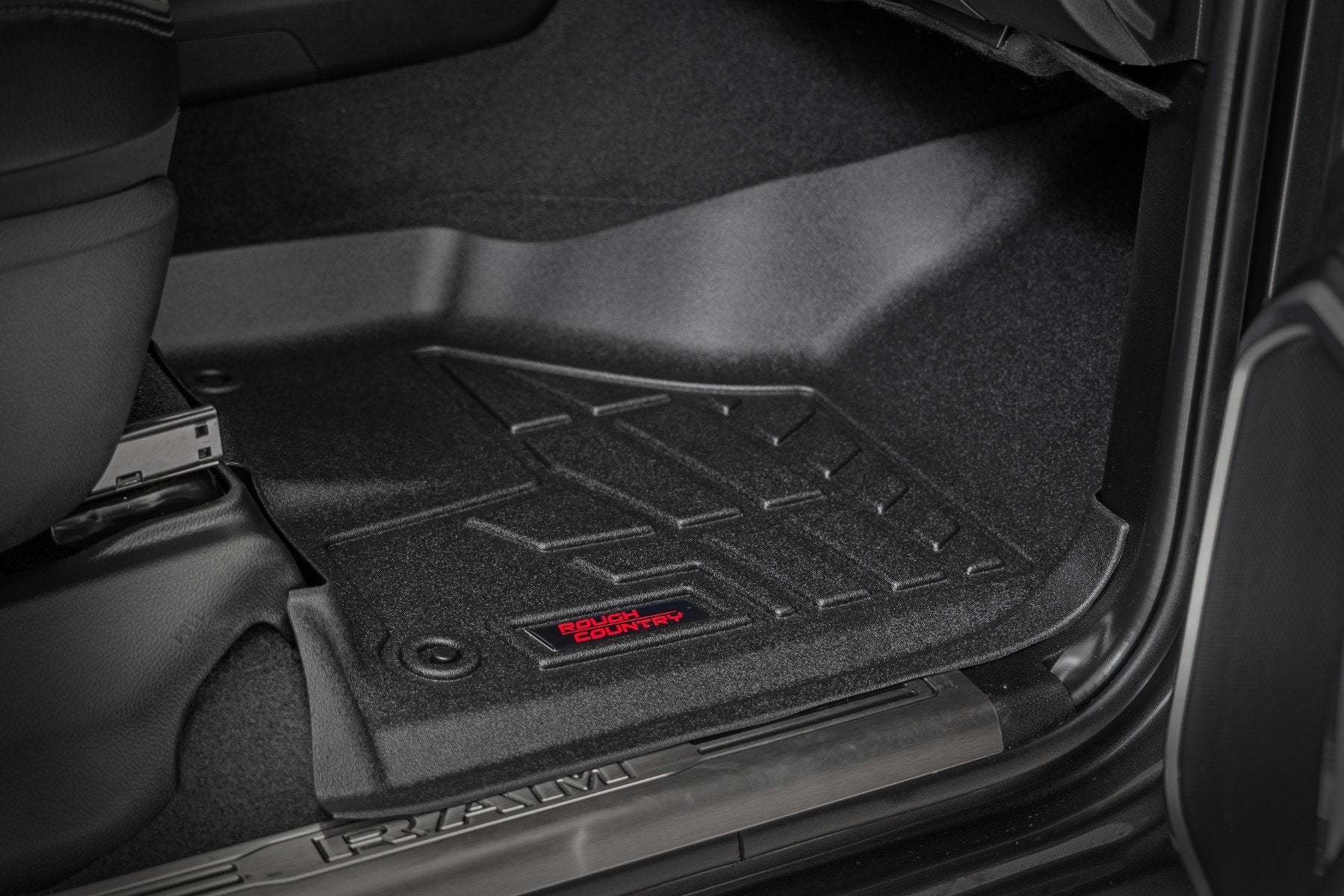 Rough Country Heavy Duty Floor Mats Frt/Rear 99-07 for Ford Super Duty Crew Cab SM31430
