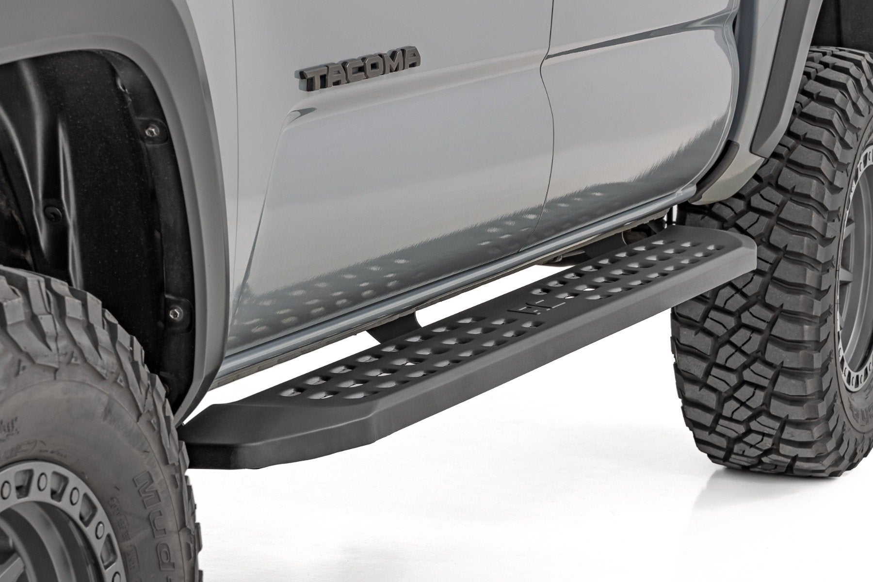 Rough Country RPT2 Running Board | Double Cab | Black | for Toyota Tacoma 2WD/4WD (2016-2023)