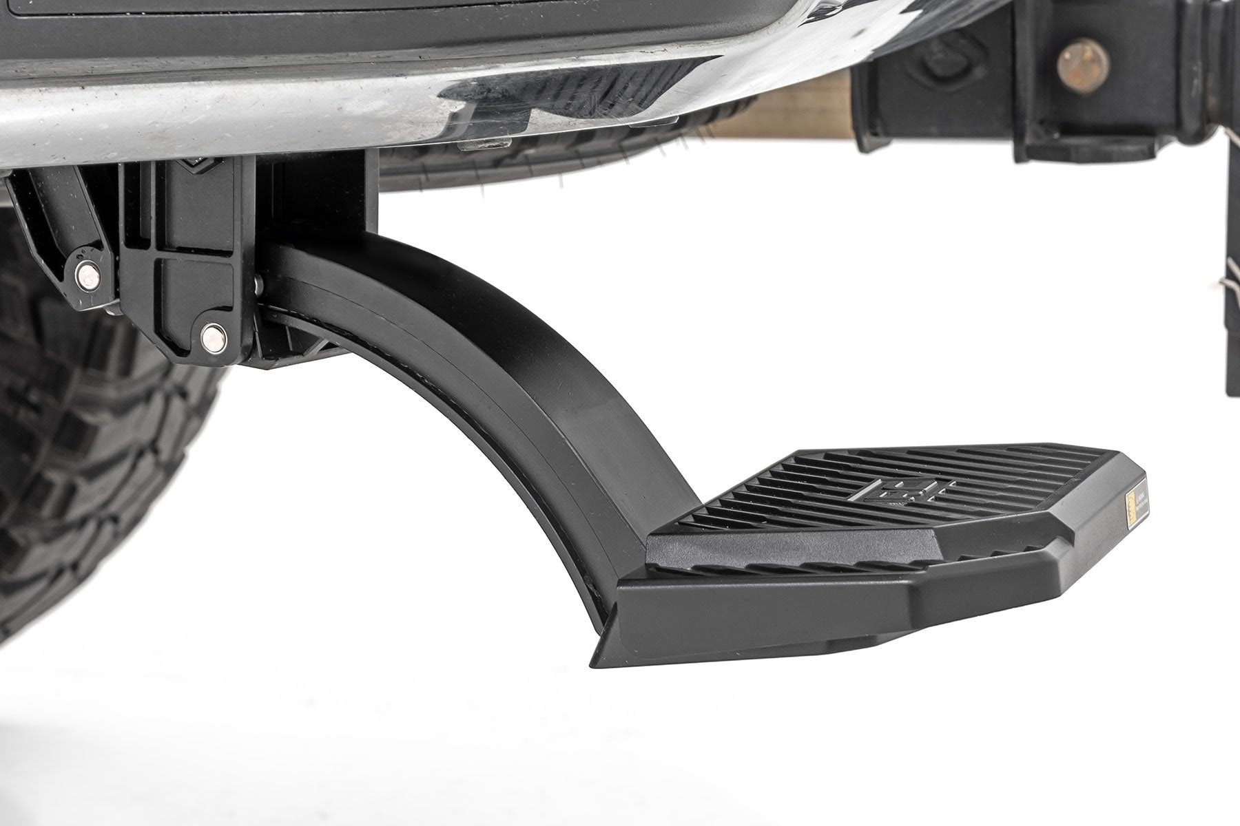 Rough Country Retractable Bed Step Manual Pull Chevy/GMC 2500HD/3500HD 2020-2024 PW049802