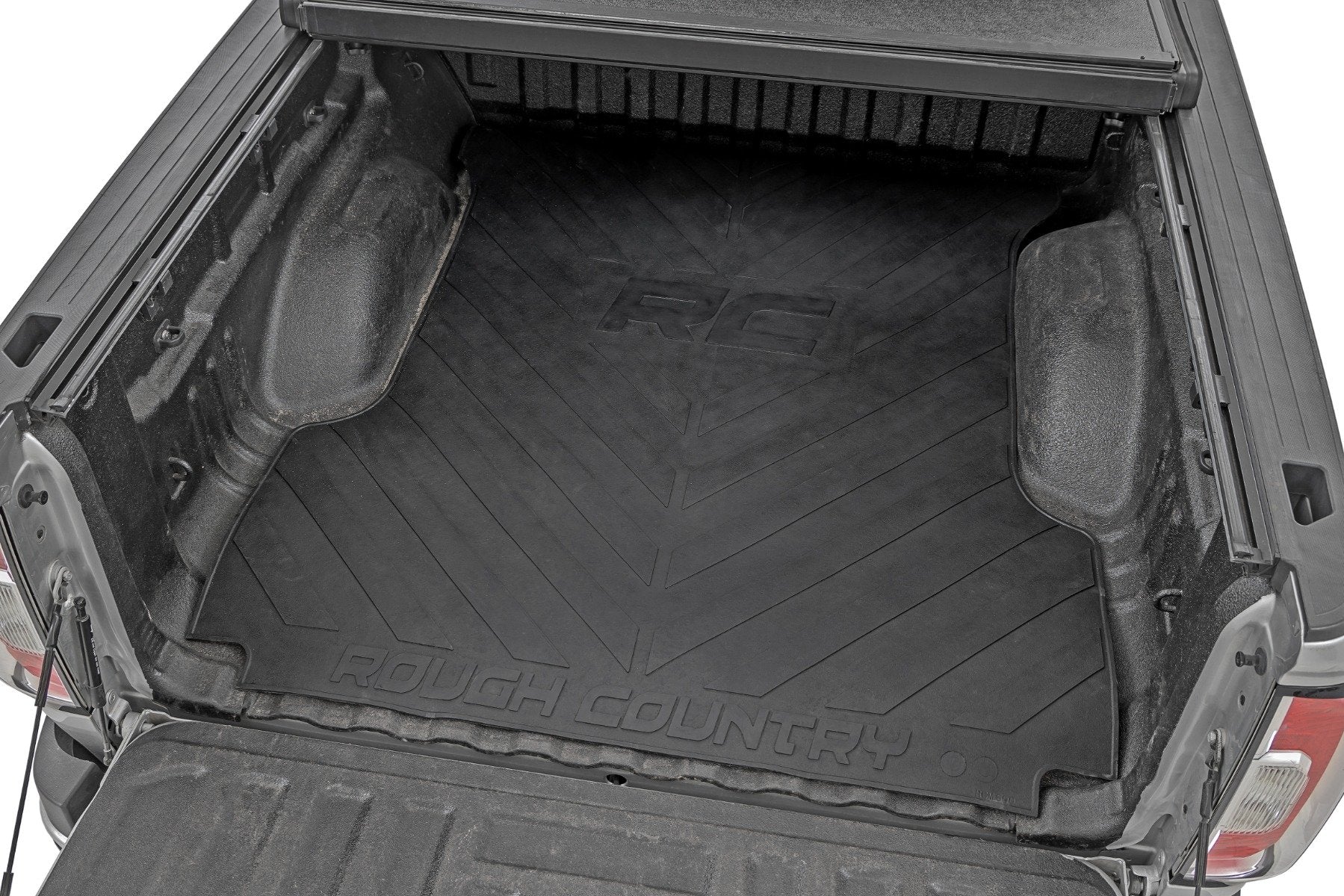 Rough Country Bed Mat 5' Bed RC Logo Colorado/ Canyon 2014-2022 RCM690