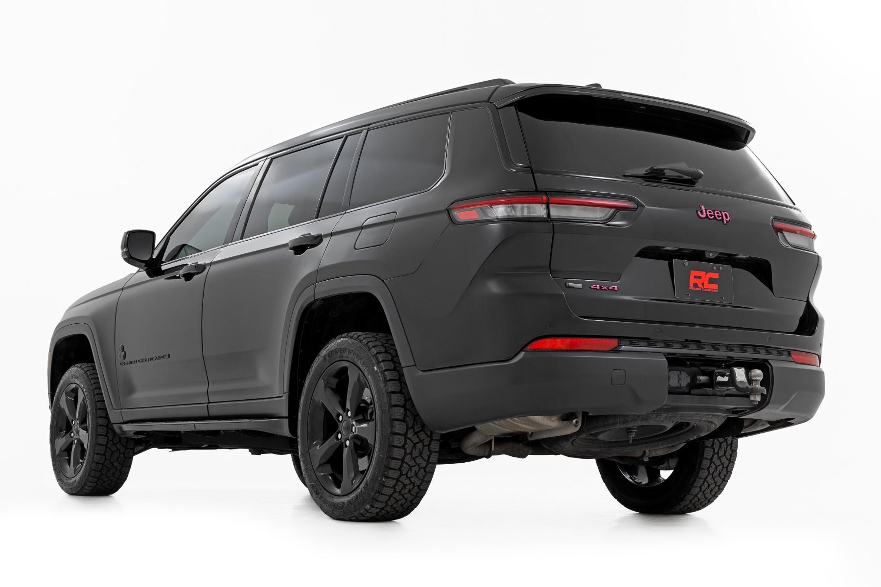 Rough Country 2" Lift Kit for Jeep Grand Cherokee L 21-26 W/O Air Suspension 68400