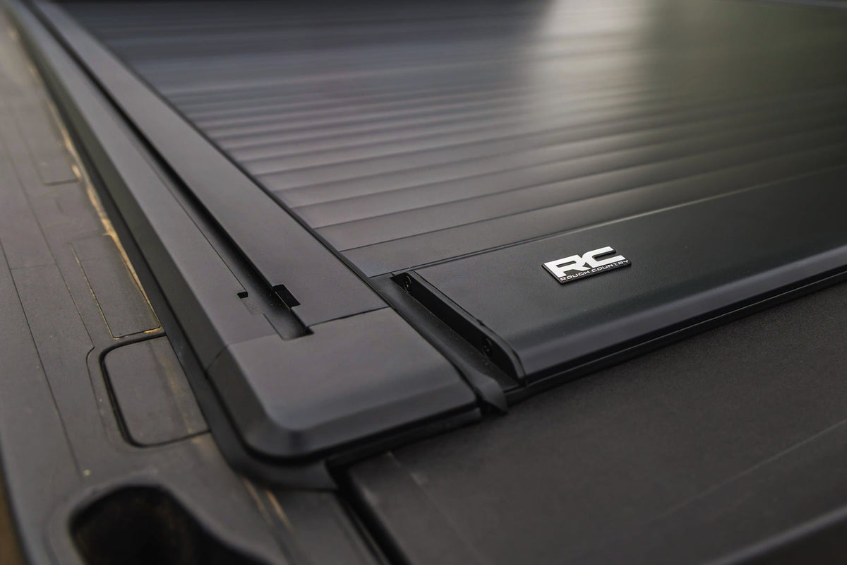 Rough Country Manual Retractable Bed Cover 6'10" Bed for Ford F250/F350 17-26 53507650