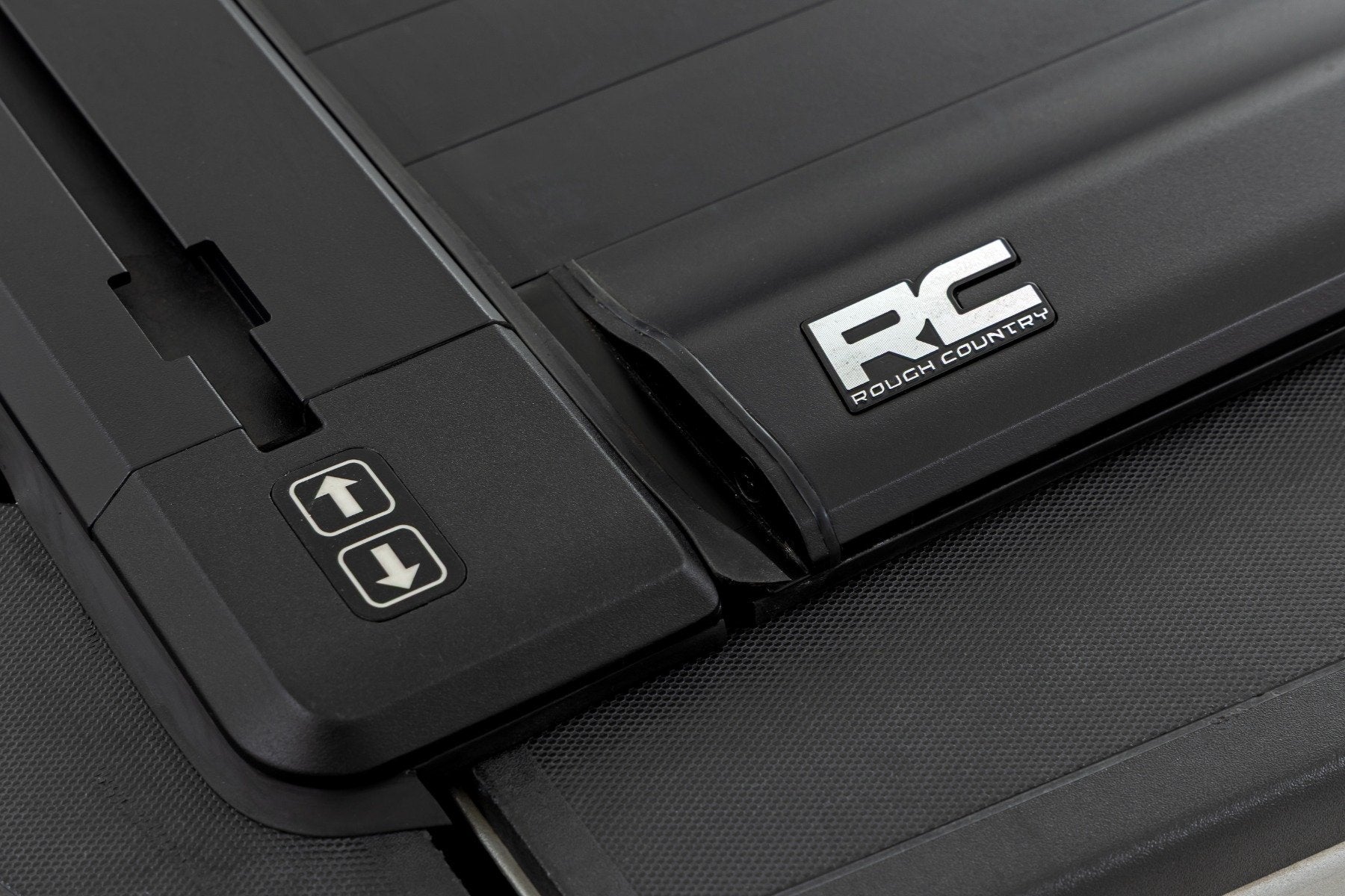 Rough Country Powered Retractable 5' Bed Cover Chevy/GMC Canyon/Colorado 15-26 51120500