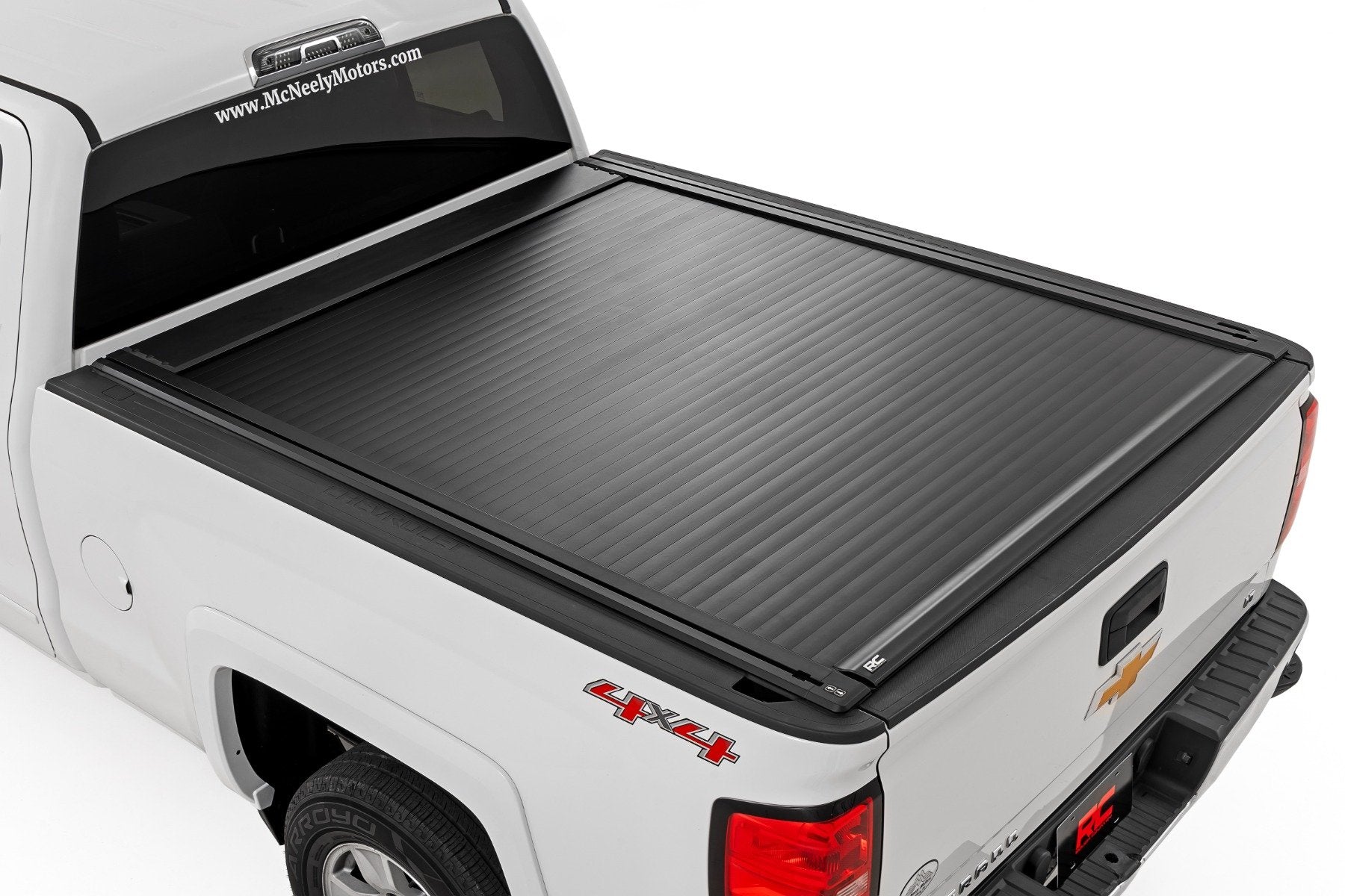 Rough Country Powered Bed Cover | 6'7" Bed | GM 1500 2014-2019 Classic 51129651