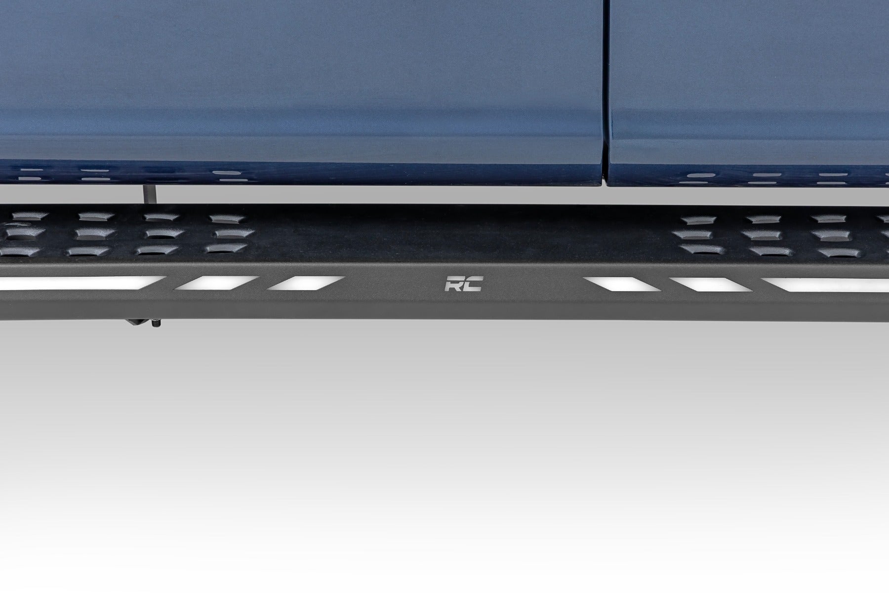 Rough Country AC2 Running Boards | Amber/White | Crew Cab | for Ford F-150/Lightning/F-250/F-350/Raptor (15-26)