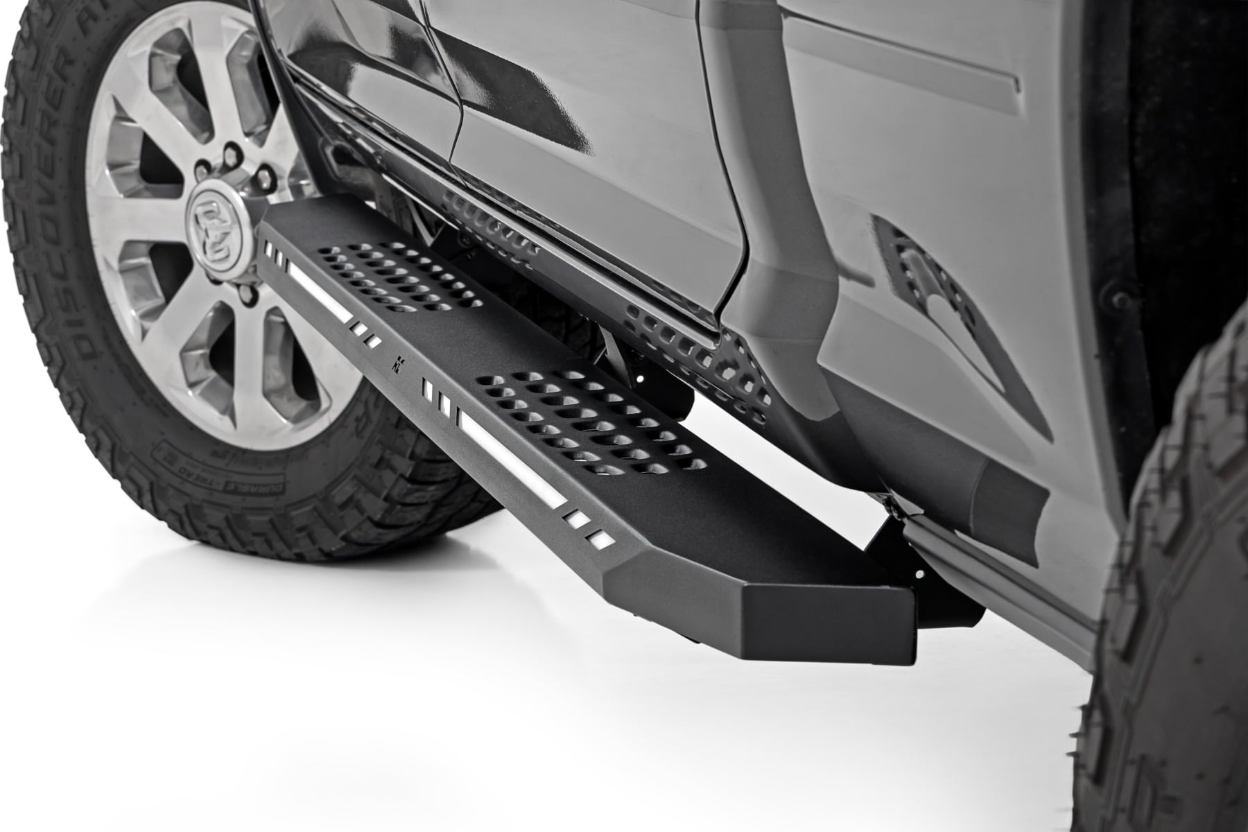 Rough Country AC2 Running Boards Amb/White Crew Cab for Ram 1500 19-26/TRX 21-24 57006
