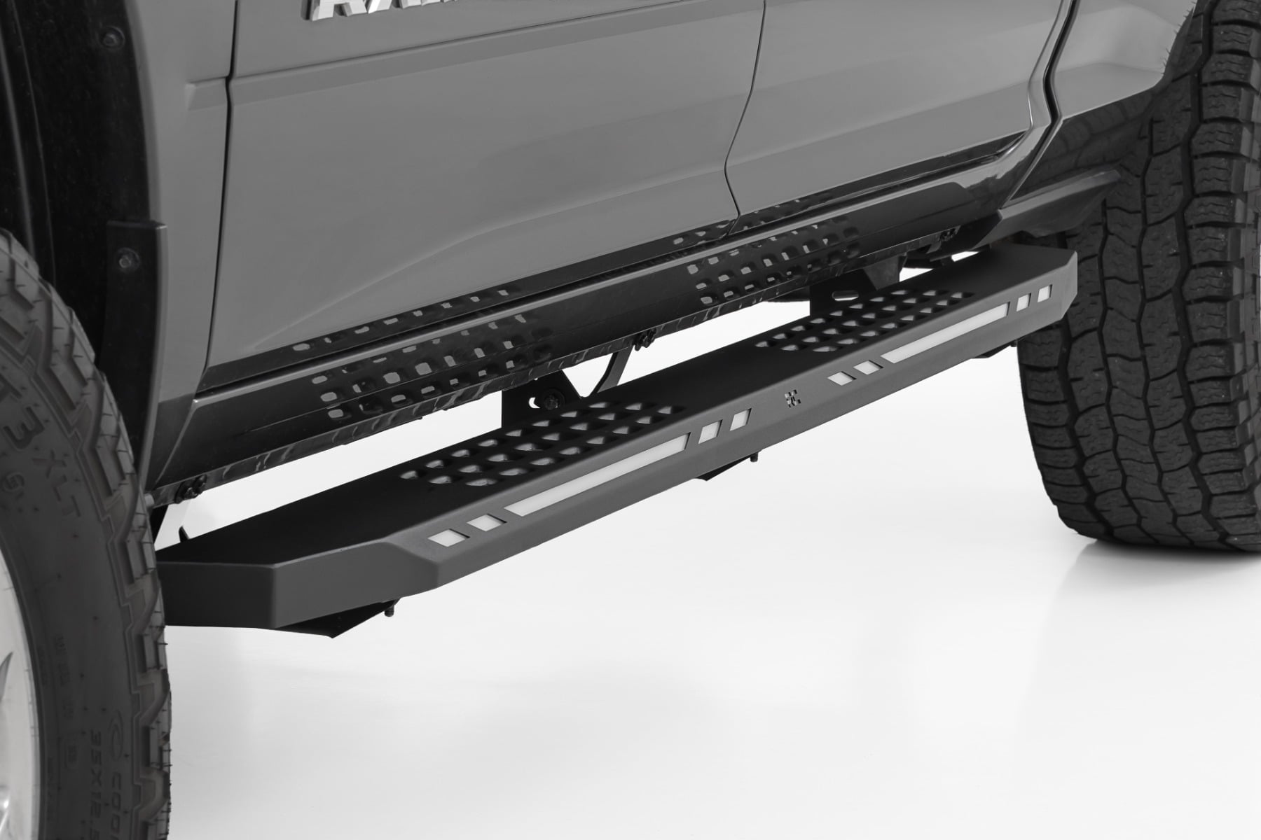 Rough Country AC2 Running Boards Amb/White Crew Cab for Ram 1500 19-26/TRX 21-24 57006