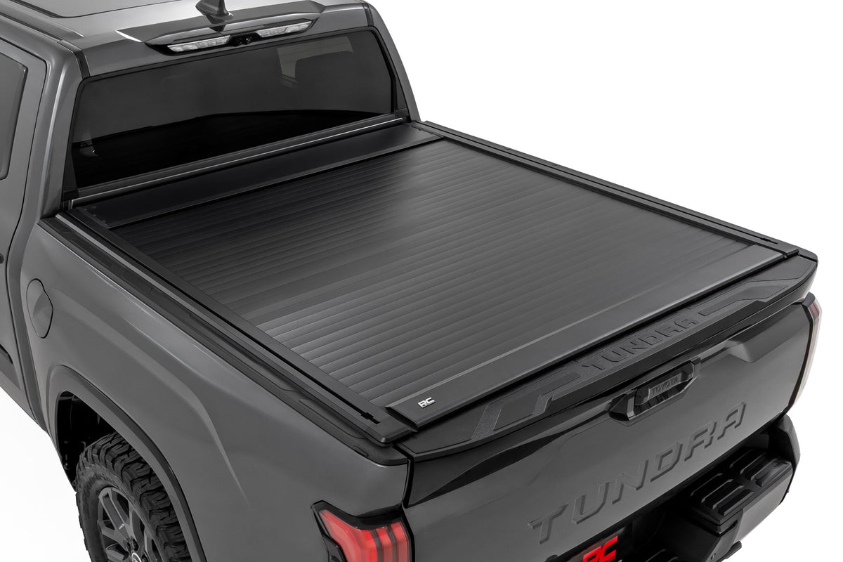 Rough Country Manual Retractable Bed Cover | 5'7" Bed | for Toyota Tundra 22-26 53514551
