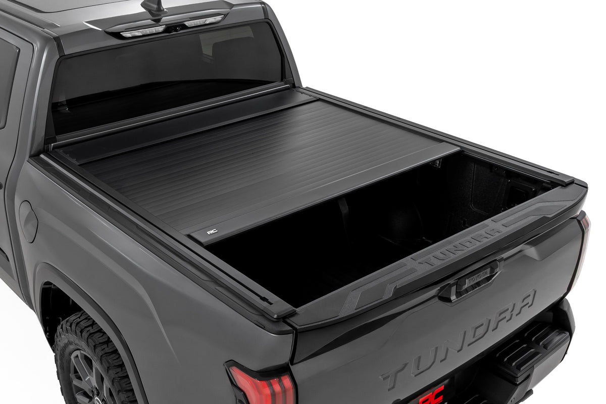 Rough Country Manual Retractable Bed Cover | 5'7" Bed | for Toyota Tundra 22-26 53514551