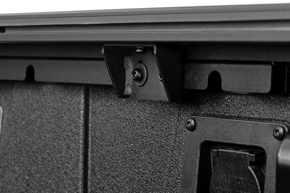 Rough Country Manual Retractable Bed Cover | 5'7" Bed | for Toyota Tundra 22-26 53514551