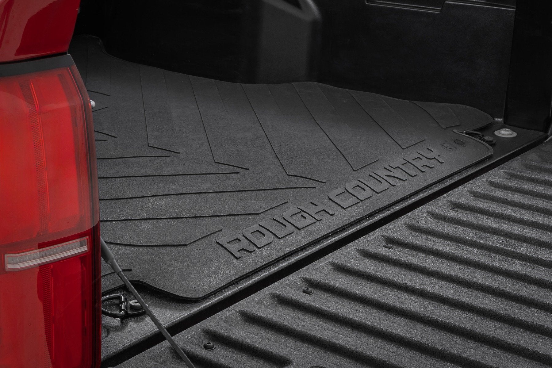 Rough Country Bed Mat | 5' Bed | RC Logo | for Toyota Tacoma 2WD/4WD (2024-2026) RCM692
