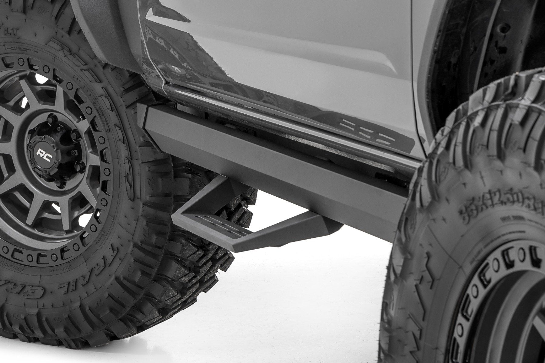 Rough Country SRL2 Adjustable Aluminum Step | 2 Door | for Ford Bronco 4WD 21-24 -1