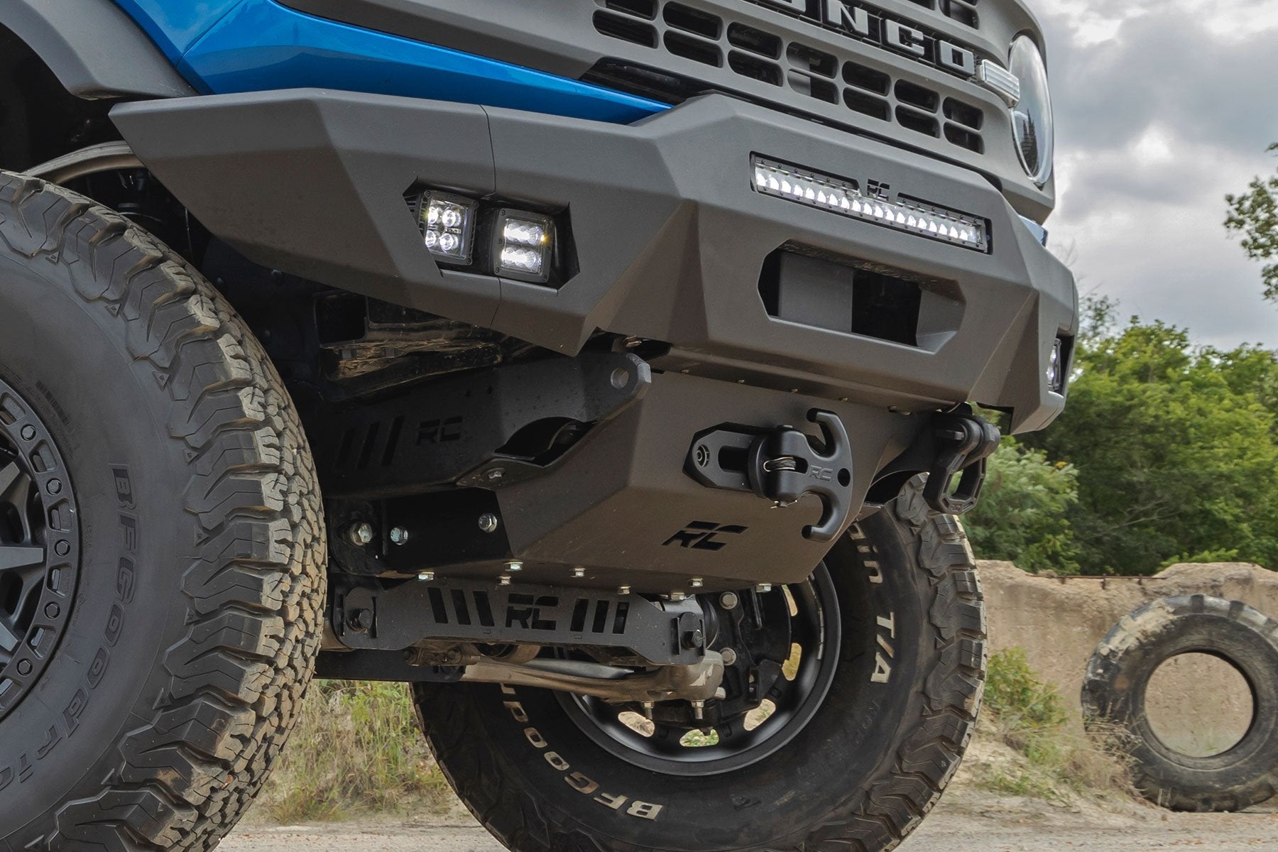 Rough Country Hidden Winch Mount & 12000S Winch Ford Bronco 4WD 2021-2022 51059