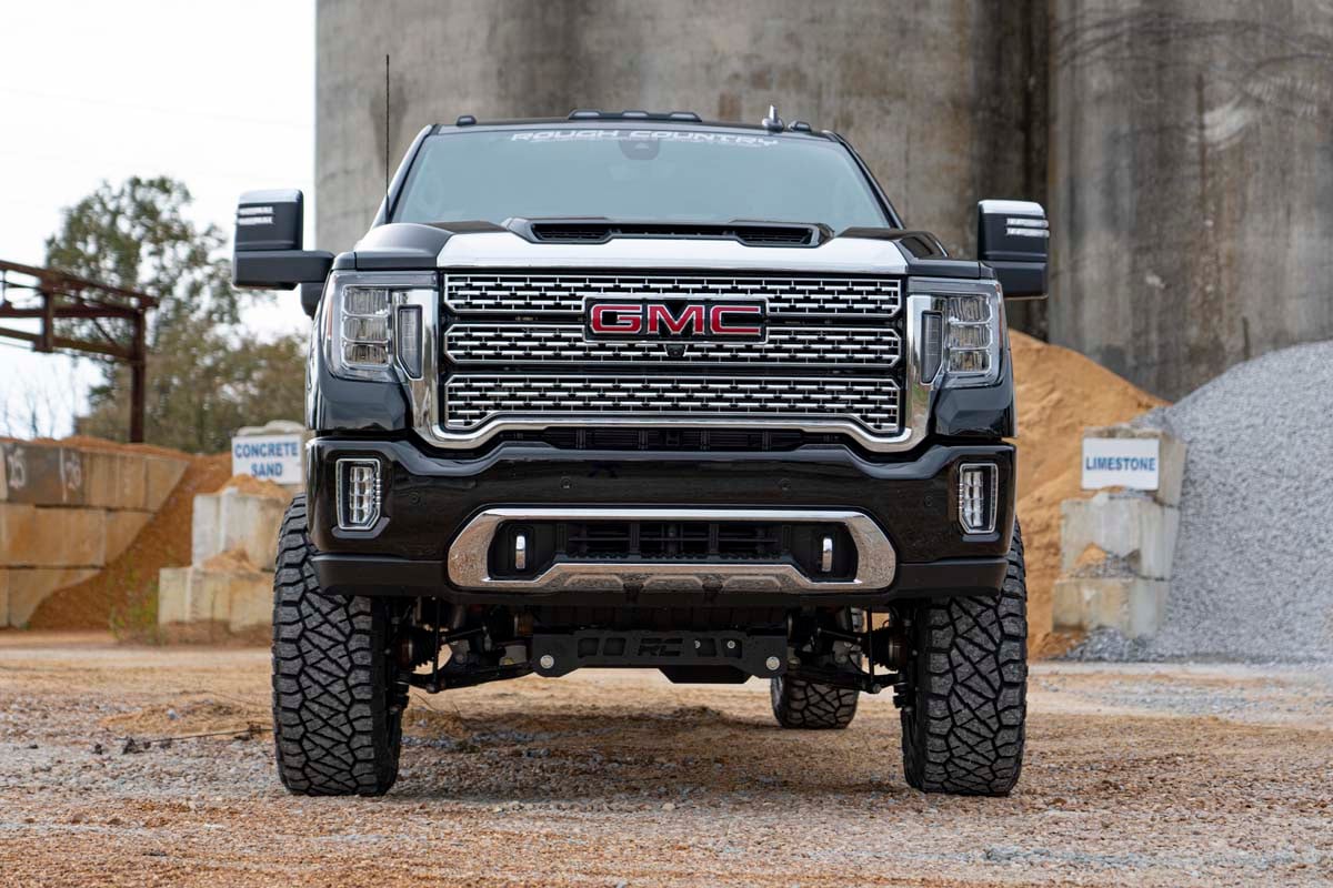 Rough Country 7" Lift Kit NTD V2 w/ Overloads Chevy/GMC 2500/3500HD 20-25 111170