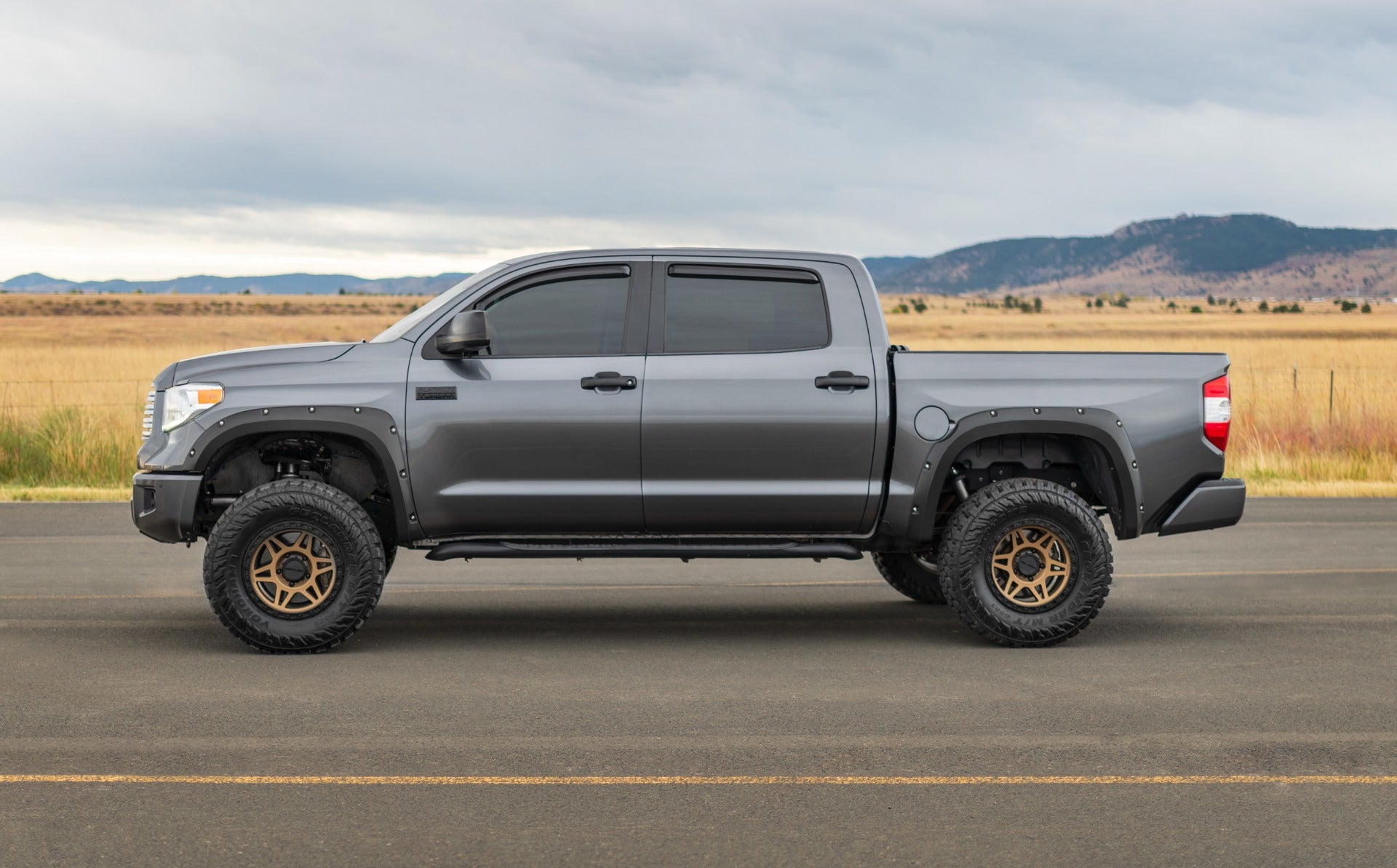 Rough Country Pocket Fender Flares 218 Midnight Black Metallic for Tundra 14-21 F-T11411A-218