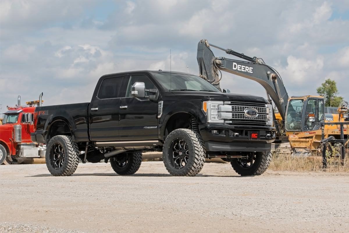 Rough Country 6" Lift Kit for 17-19 F-250/350 4wd Diesel DriveShaft V2 for Ford 51771