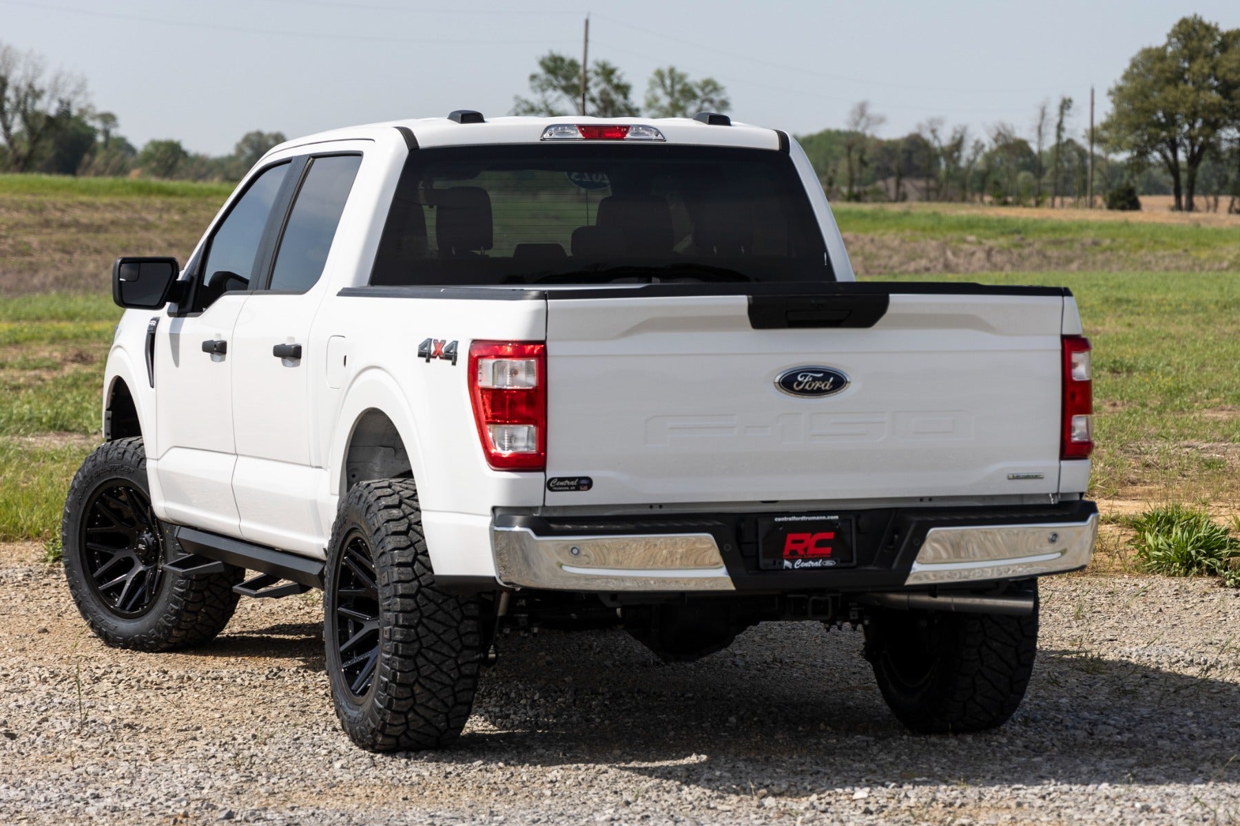 Rough Country Nerf Steps Cab Length Crew Cab Chevy/GMC 1500 07-18 51141