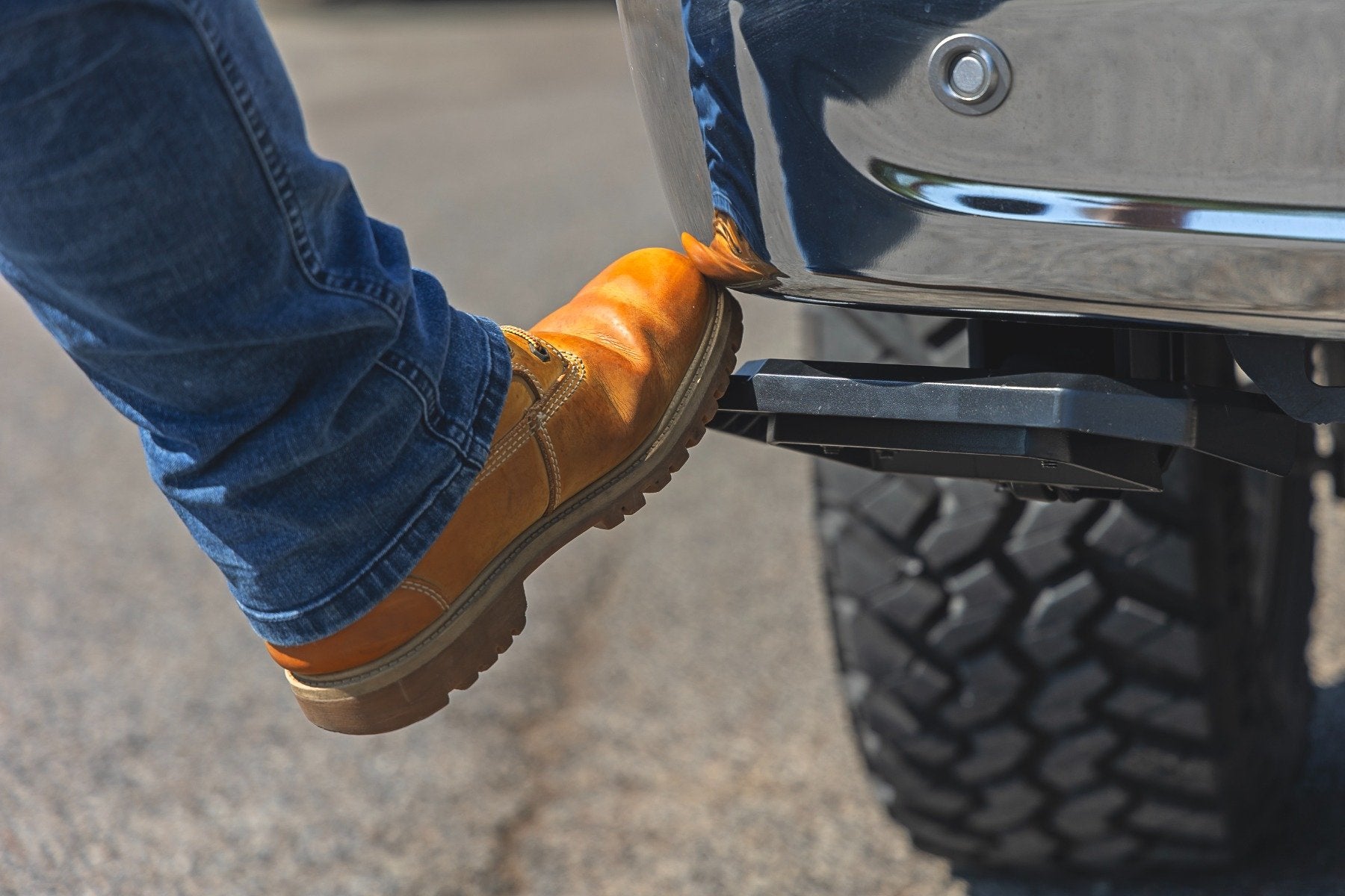 Rough Country Retractable Bed Step Manual for Ford F150 21-24/Lightning 22-24 PW049807