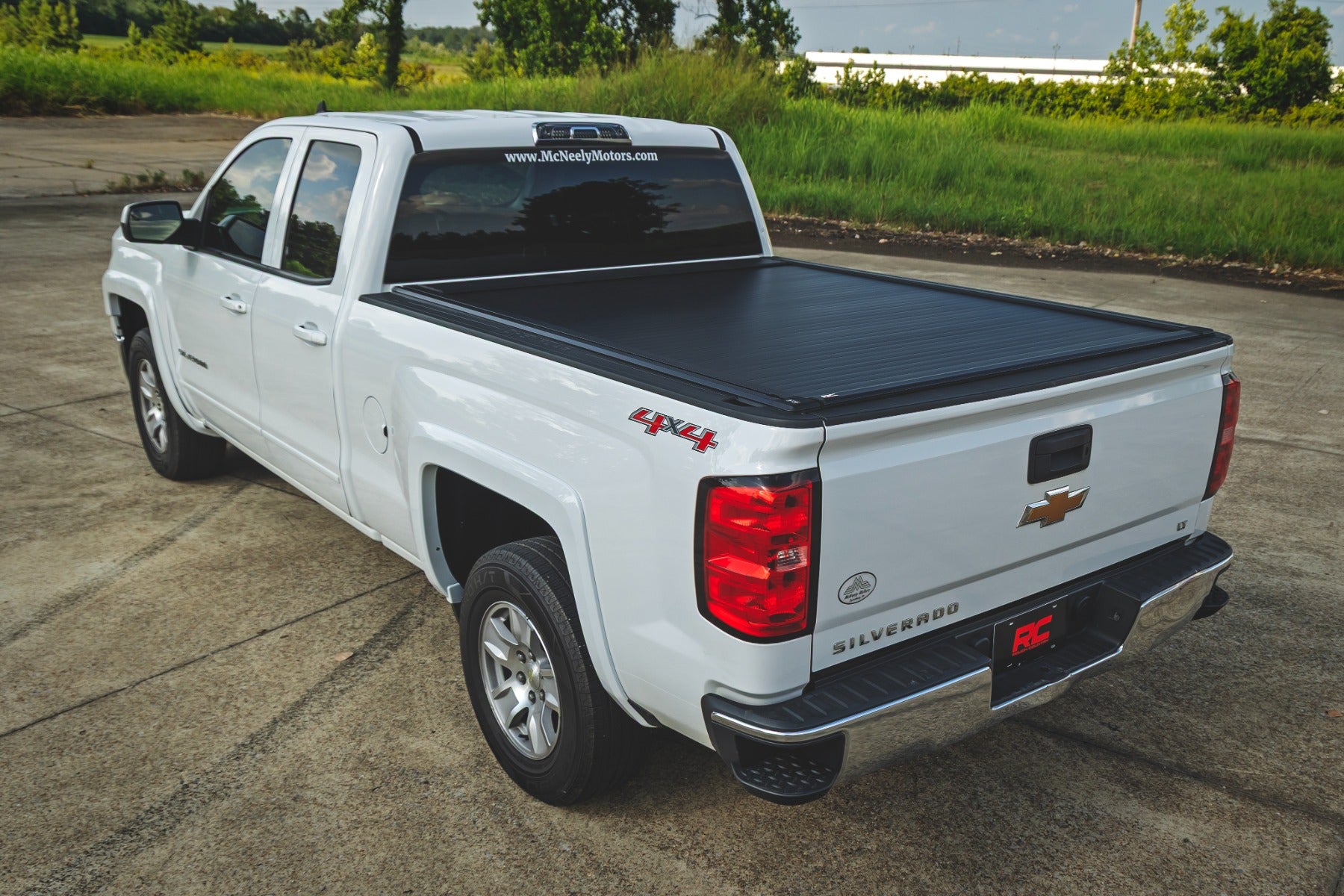 Rough Country Powered Bed Cover | 6'7" Bed | GM 1500 2014-2019 Classic 51129651