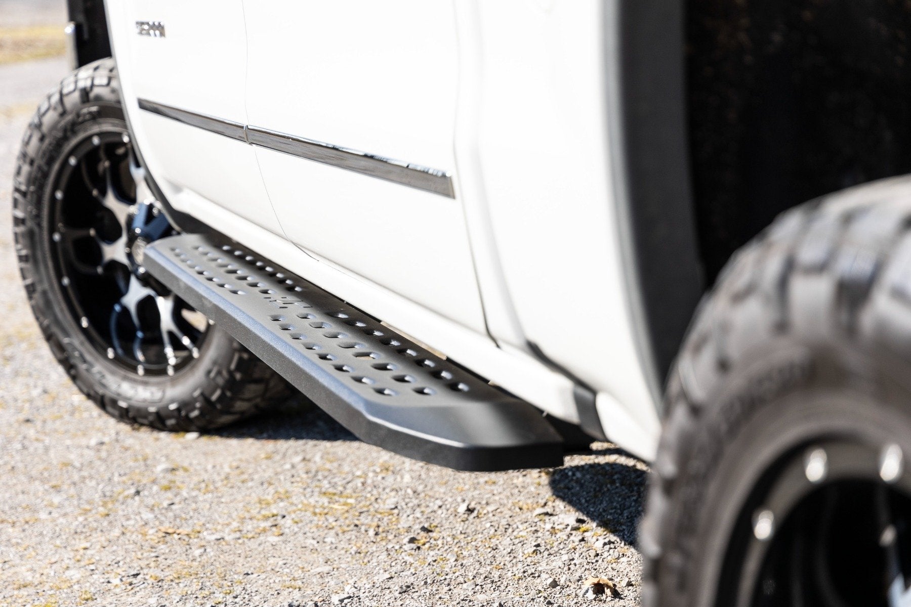 RPT2 Running Boards Crew Cab Chevy/GMC 1500/2500HD/3500HD 07-18 44001