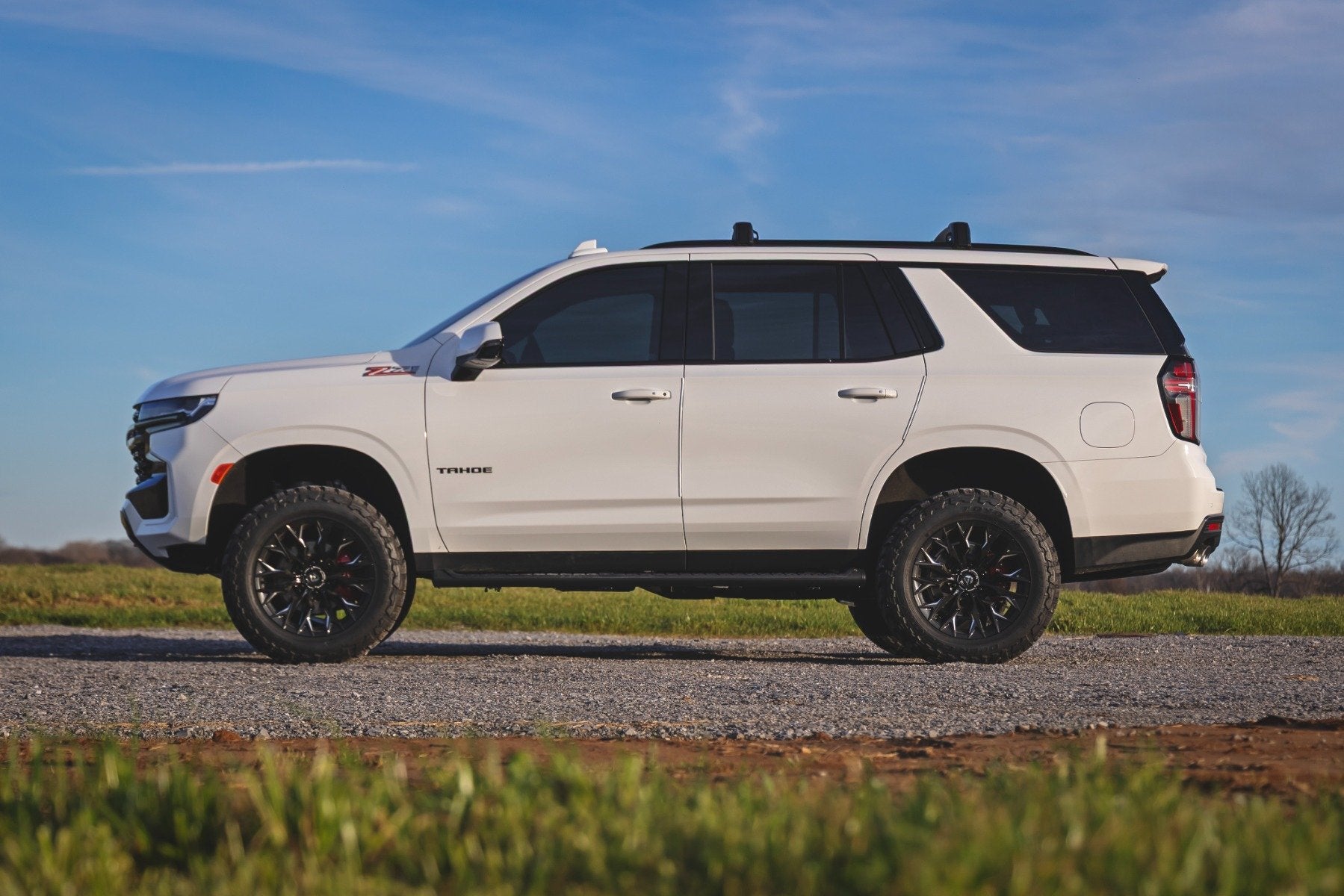 Rough Country 3.5 Inch Lift Kit | OE Air Ride | Chevy Tahoe 4WD (2021-2024) 21800