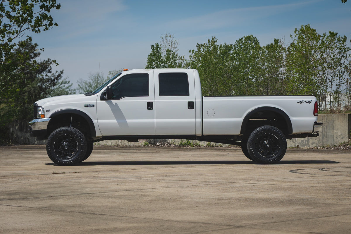 Rough Country HT-Series Power Running Boards Crew Cab for Ford F250/F350 99-16 ESR091710