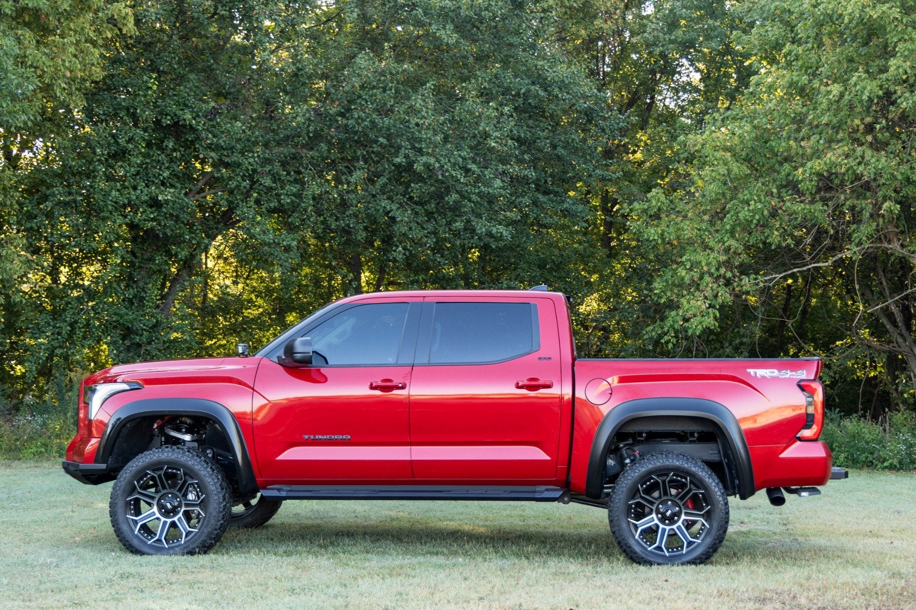HD2 Running Boards CrewMax Toyota Tundra 2022-2024 SRB072291A