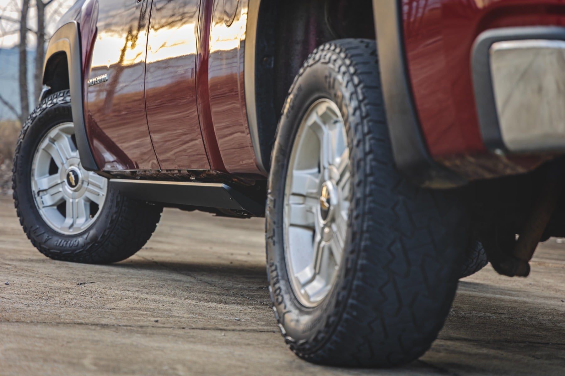 Rough Country Power Running Boards HT-Series Dbl Cab GM 1500/2500HD/3500HD 14-18 ESR51523