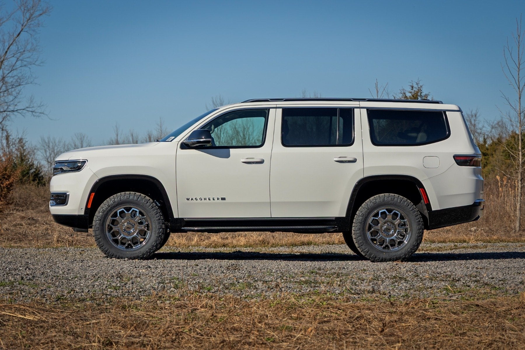 Rough Country 3" Lift Kit for Jeep Wagoneer 4WD (2022-2025) 60800RED