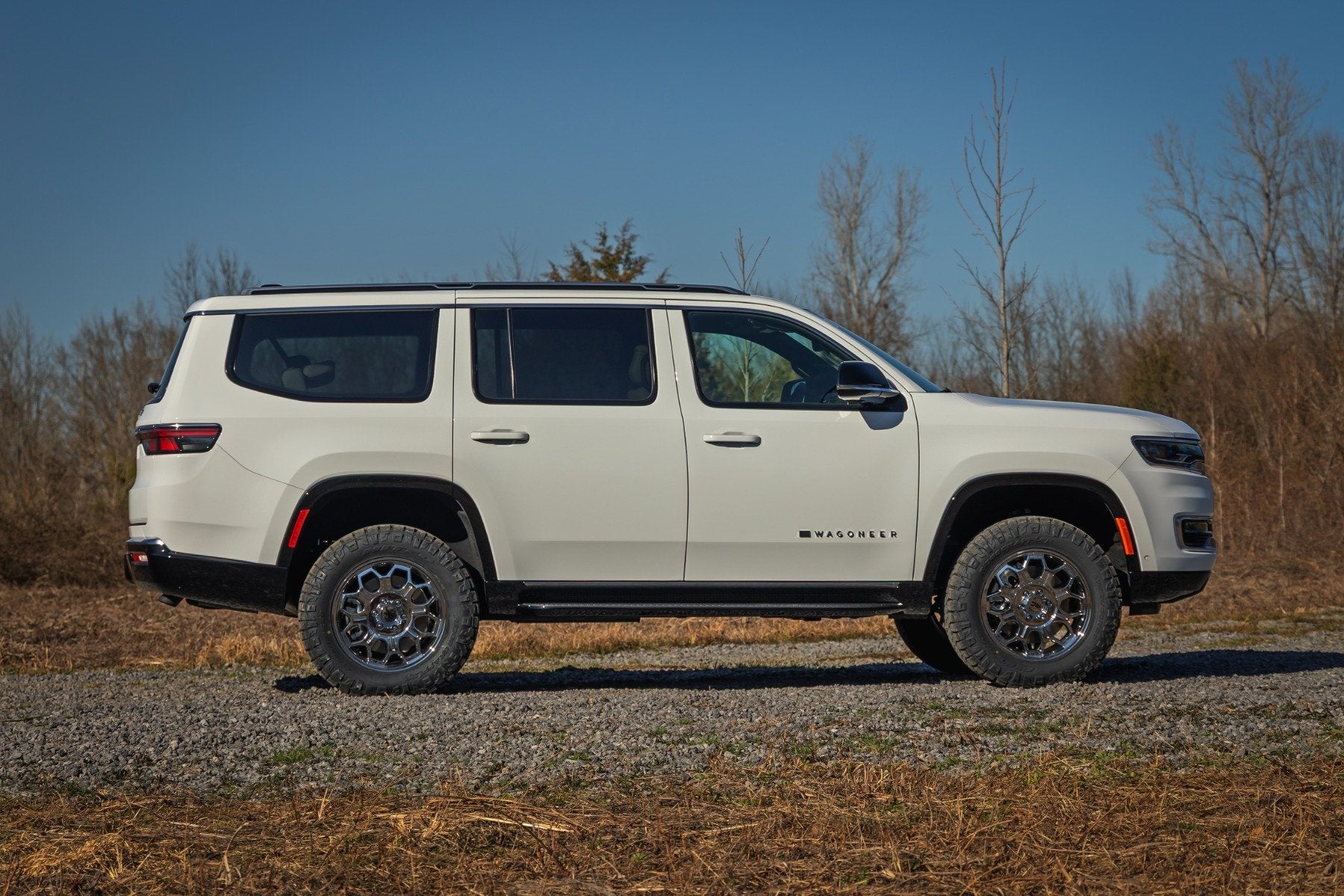 Rough Country 3" Lift Kit for Jeep Wagoneer 4WD (2022-2025) 60800RED