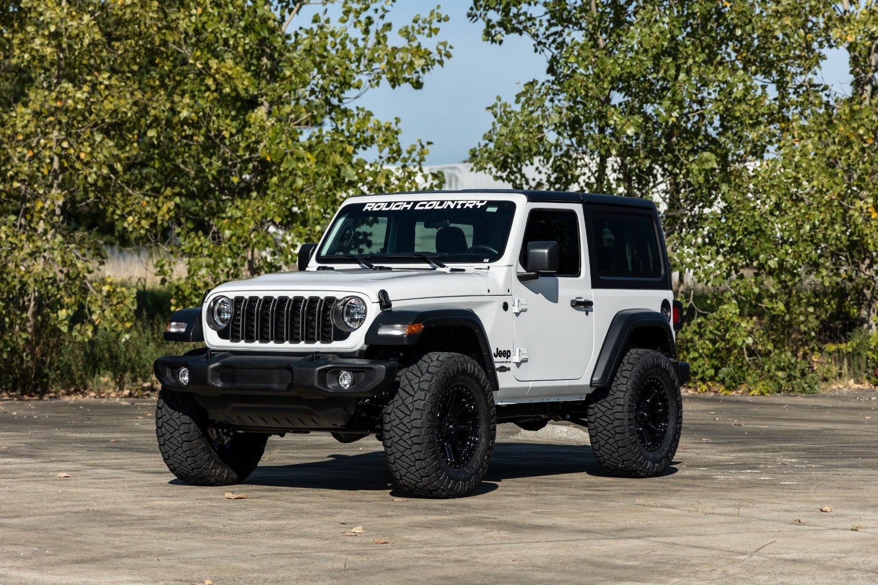 Rough Country 2.5" Lift Kit Coils V2 for Jeep Wrangler JL 4wd 2024 79670
