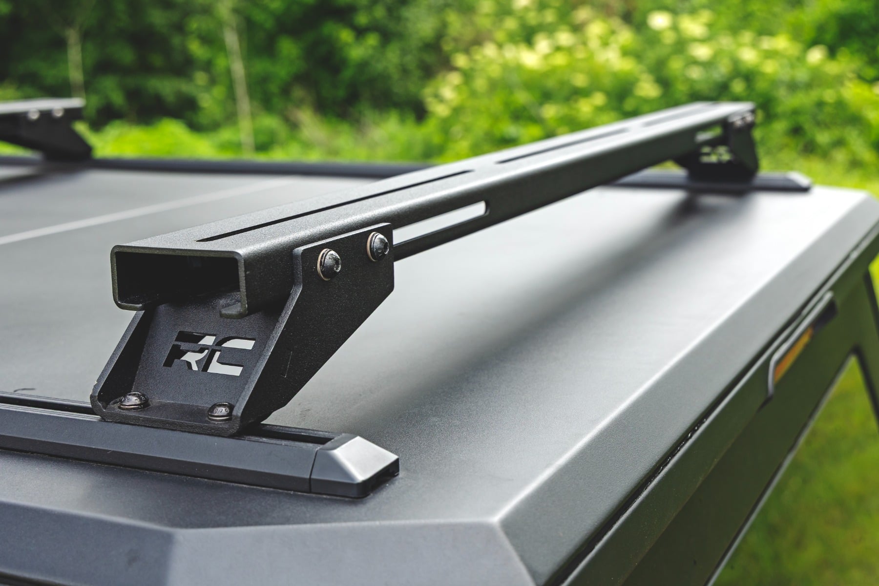 Rough Country Adjustable Crossbars | Universal T-Slot | Bed Cap 88215