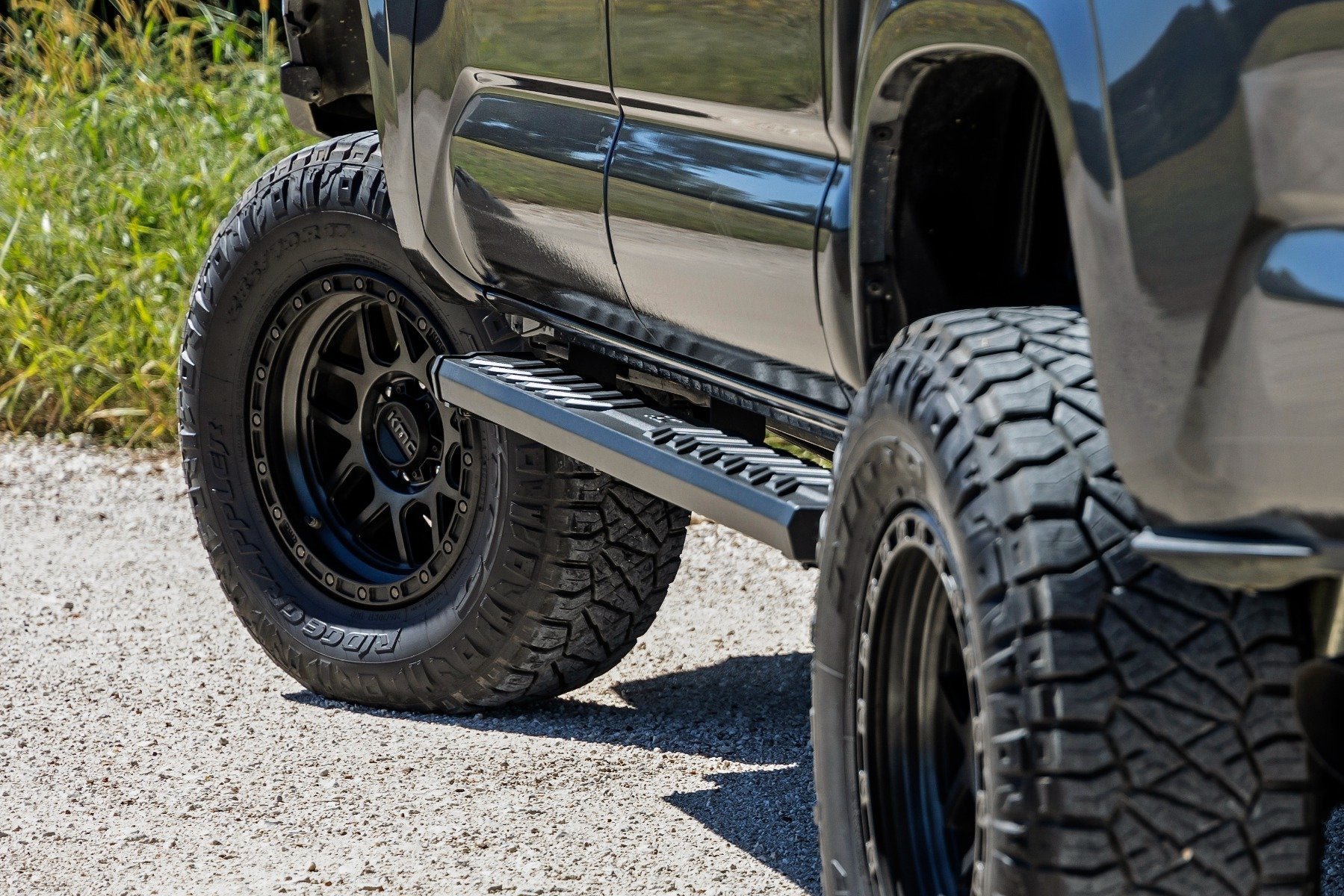 Rough Country BA2 Running Boards Side Steps Double Cab for Toyota Tacoma 05-23 41009A