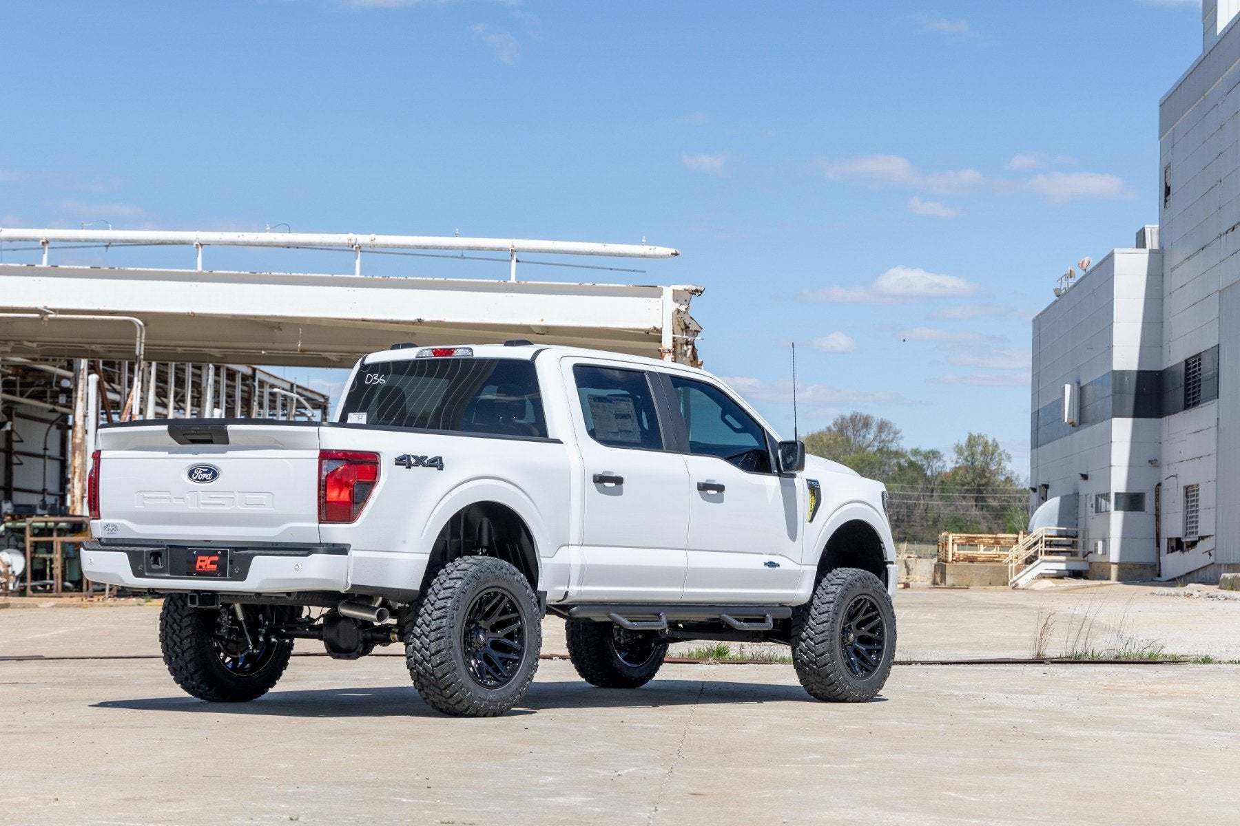 Rough Country 6 Inch Lift Kit N3 Struts for Ford F-150 4wd 24-25 49931