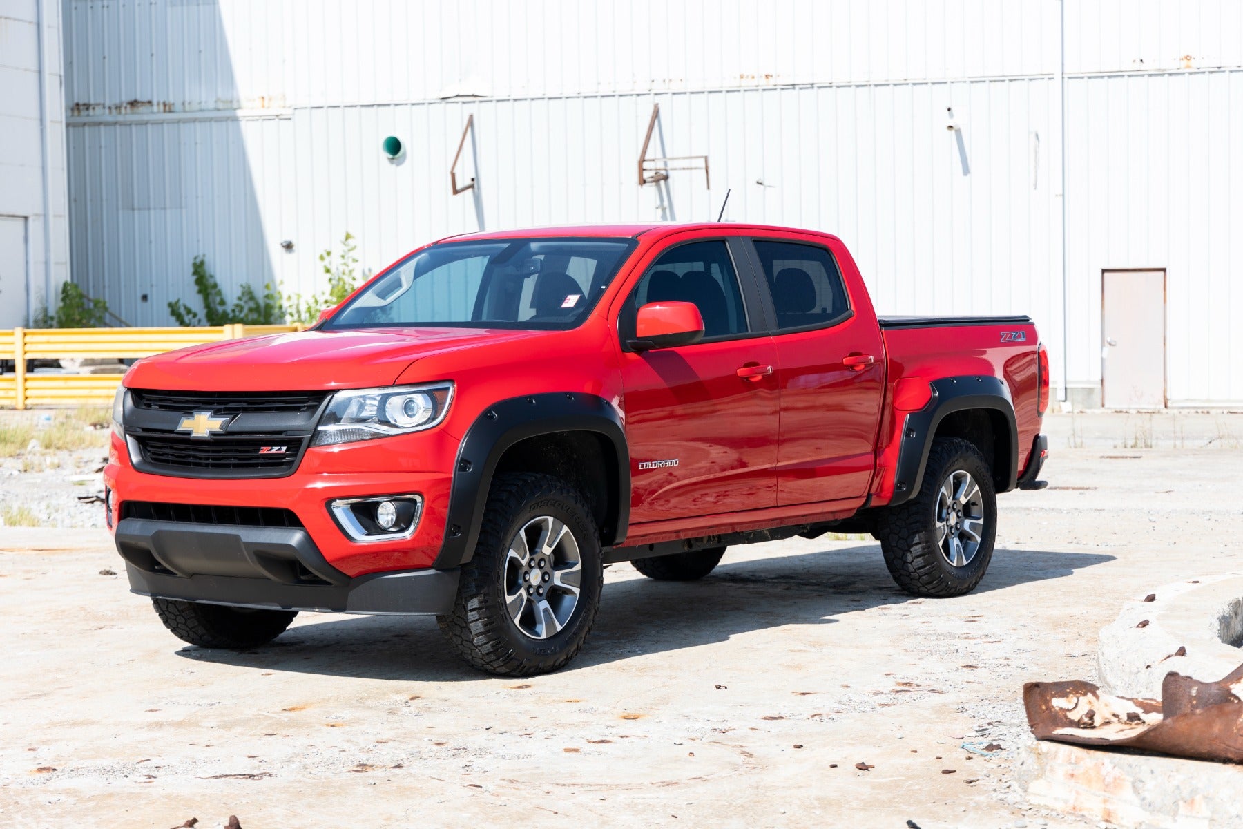 Rough Country Pocket Fender Flares GAN Silver Ice 5' Bed Chevy Colorado 15-22 F-C11511A-GAN