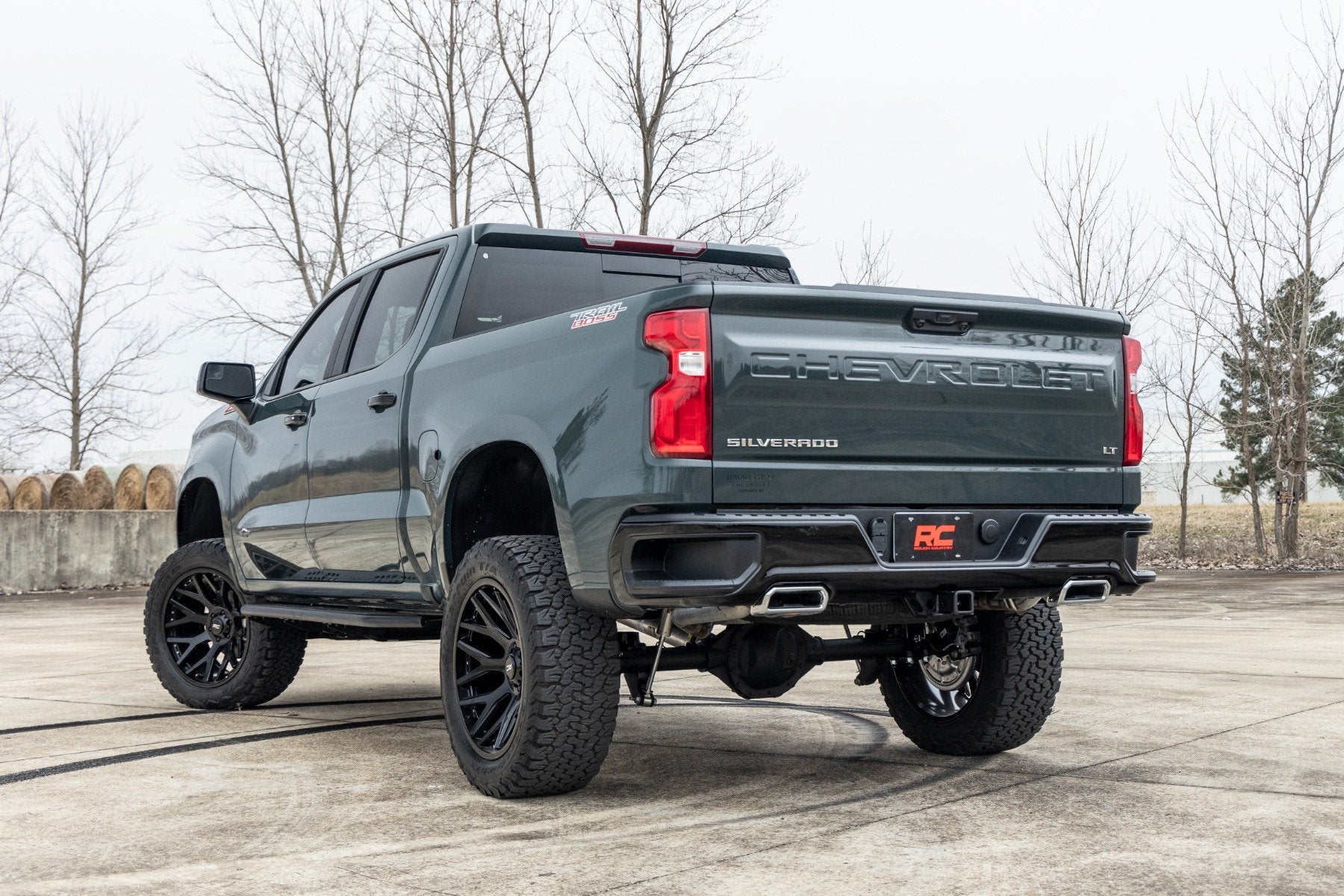 Rough Country 4" Lift AT4/Trailboss Vertex/V2 Chevy/GMC Silverado/Sierra 2025 110357