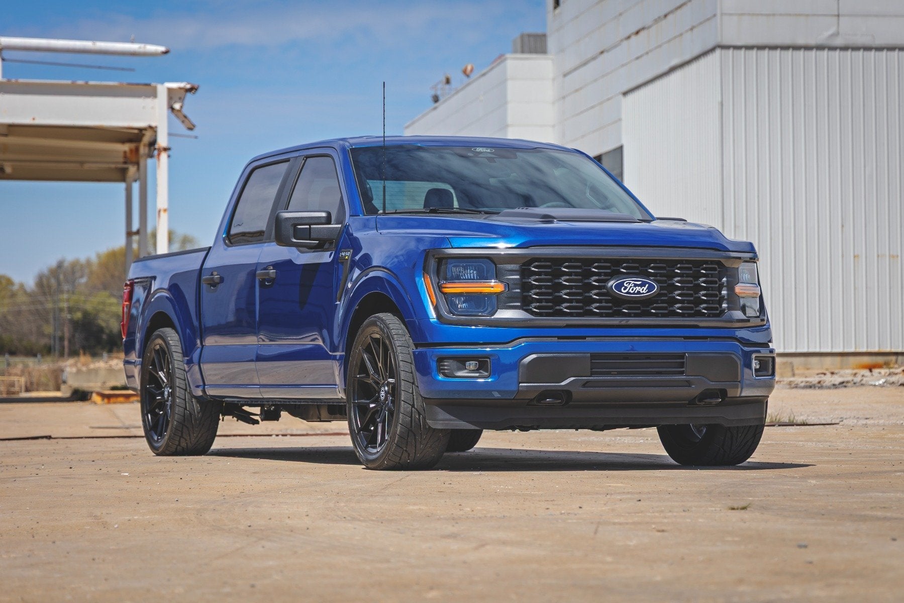 Rough Country 2" Lowering Kit 4 Inch Rear Lowering M1 for Ford F150 15-25 47540