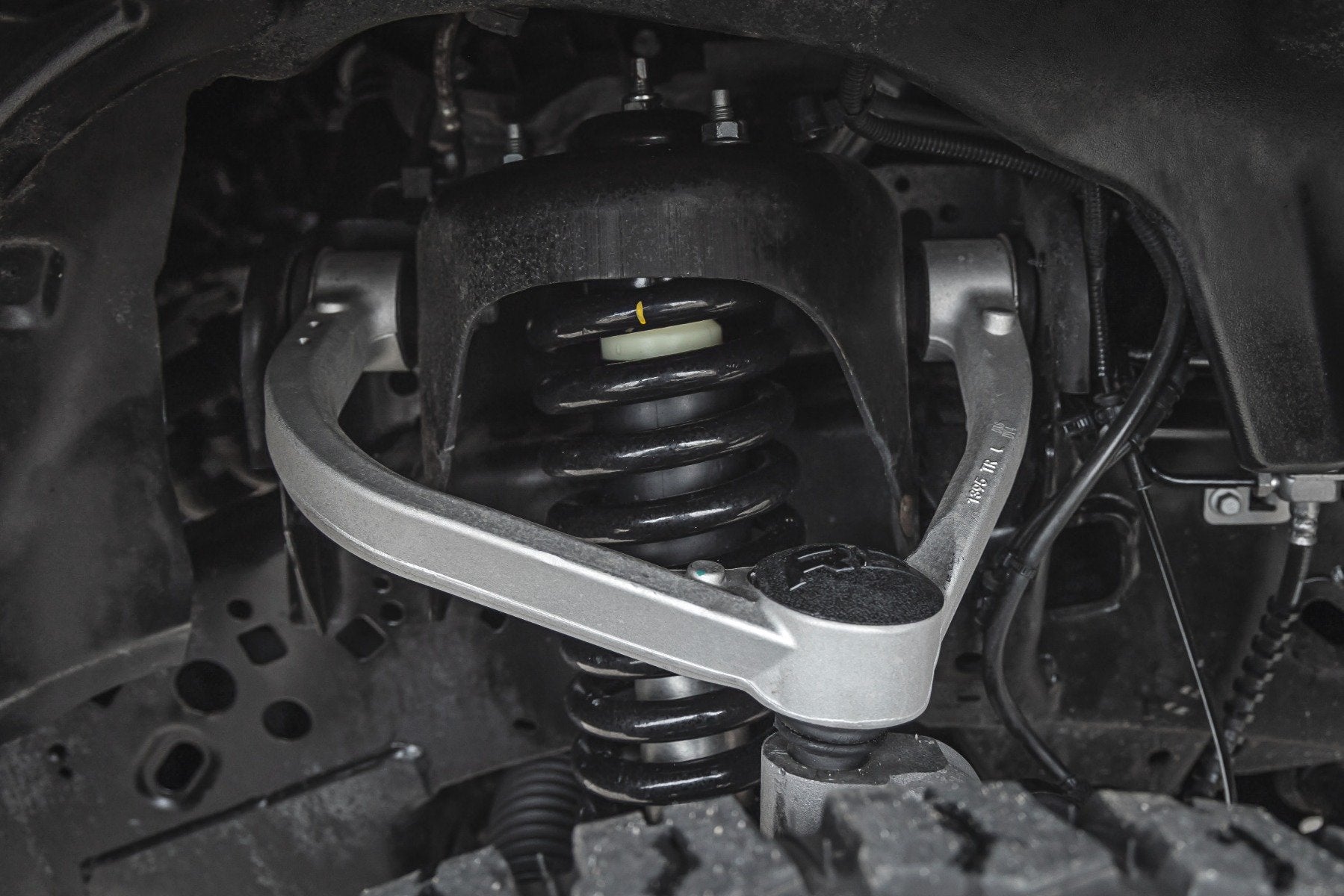 Rough Country 4" Lift Kit | Forged UCA | M1/M1 | No Cut | for Ford F-150 4WD (2021-2025)