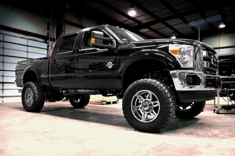 Rough Country 6" Lift Kit For Ford Super Duty 4wd 11-14 Diesel OVLD M1 Shocks 56440