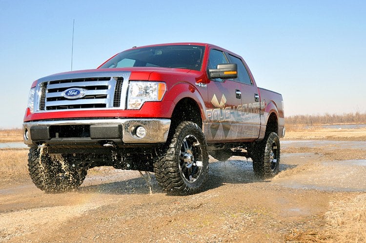 Rough Country 4in for Ford Suspension Lift Kit Lifted N3 Struts 09-10 F-150 4wd 59931