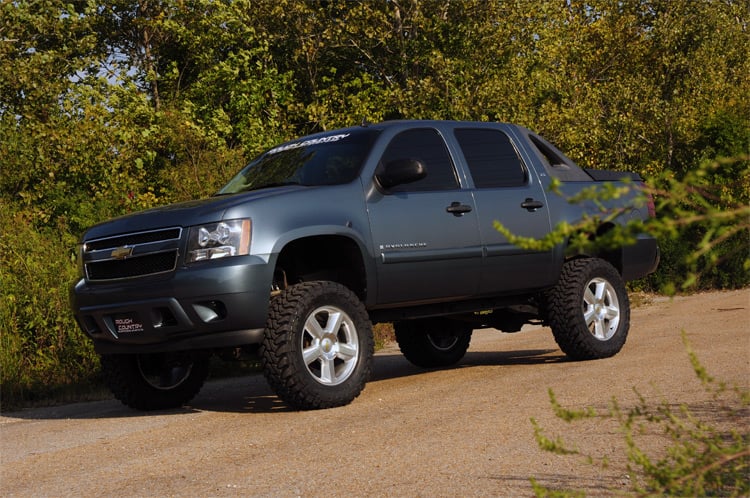 Rough Country 7.5in GM Suspension Lift Kit w/Vertex Coilovers 07-13 Avalanche 20950