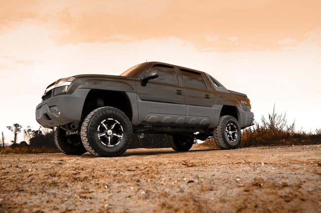 Rough Country 6" Lift Kit NTD V2 Chevy Avalanche 1500 02-06/Suburban 1500 00-06 27970