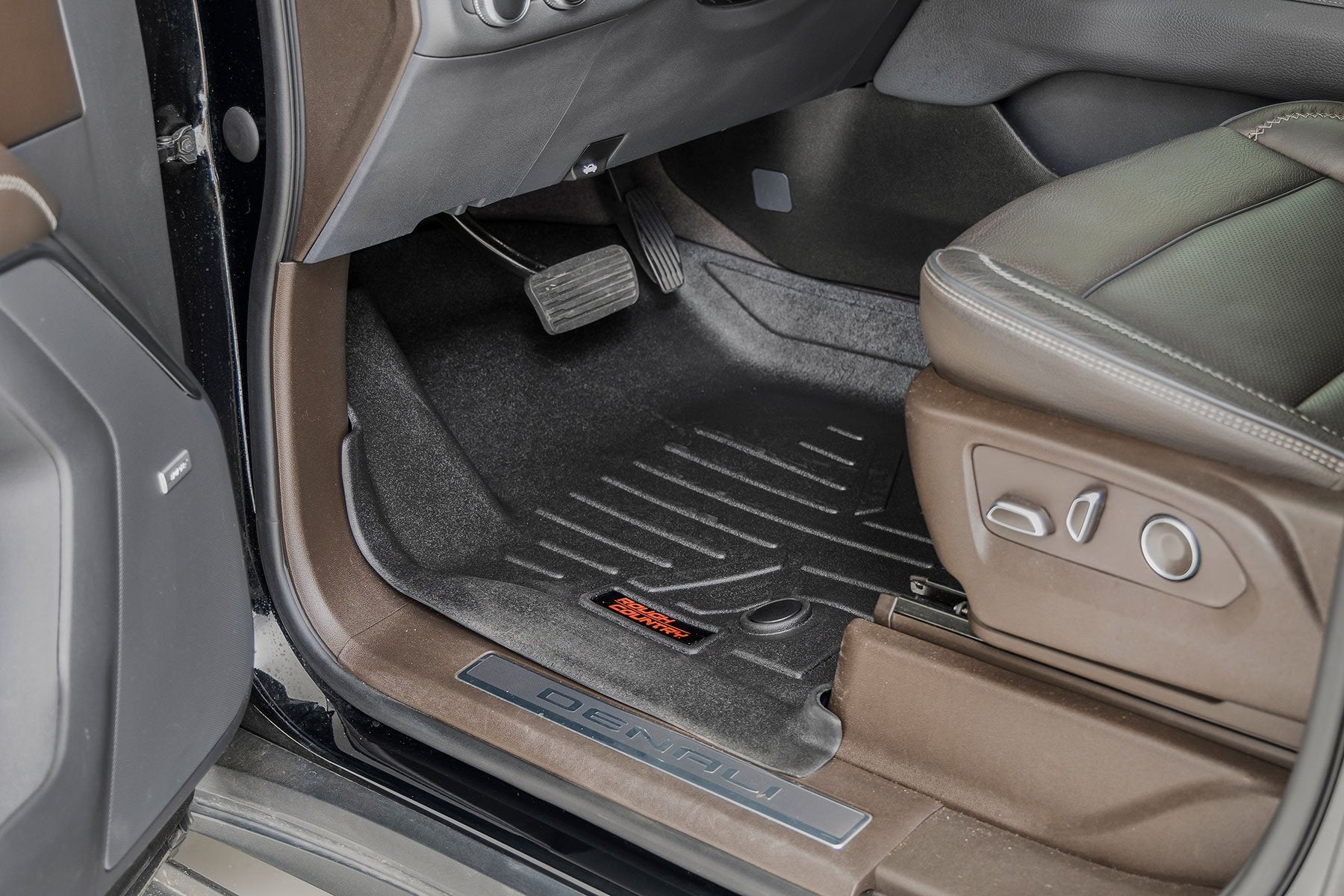 Rough Country Floor Mats FR & RR FR/RR Bucket Chevy/GMC Tahoe/Yukon (21-22) M-21712